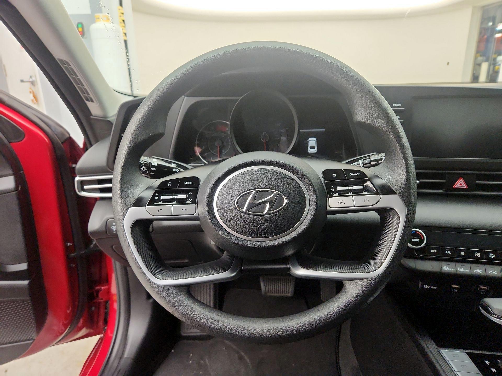 Thumbnail: 2021 Hyundai Elantra - 10