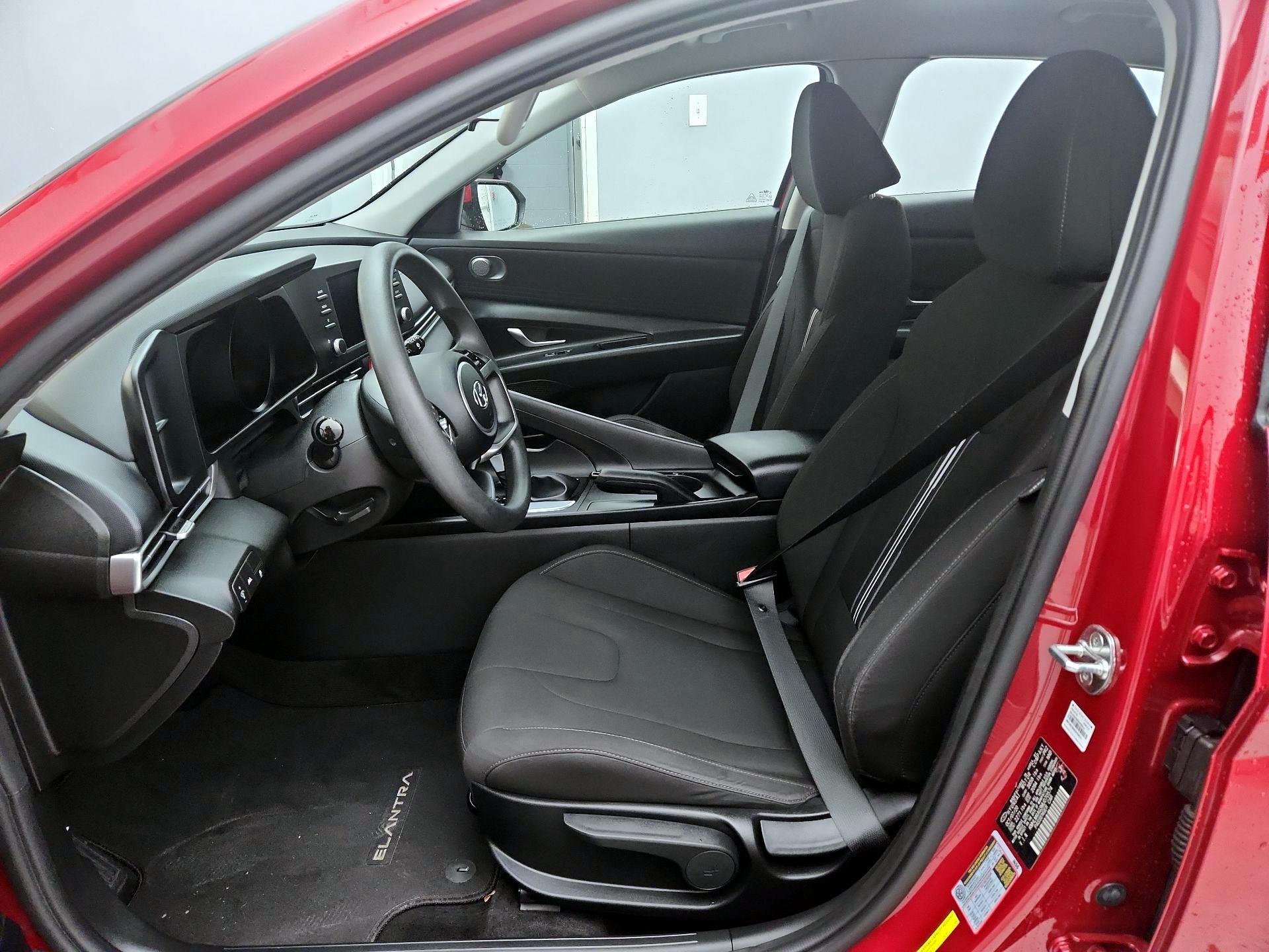 Thumbnail: 2021 Hyundai Elantra - 11