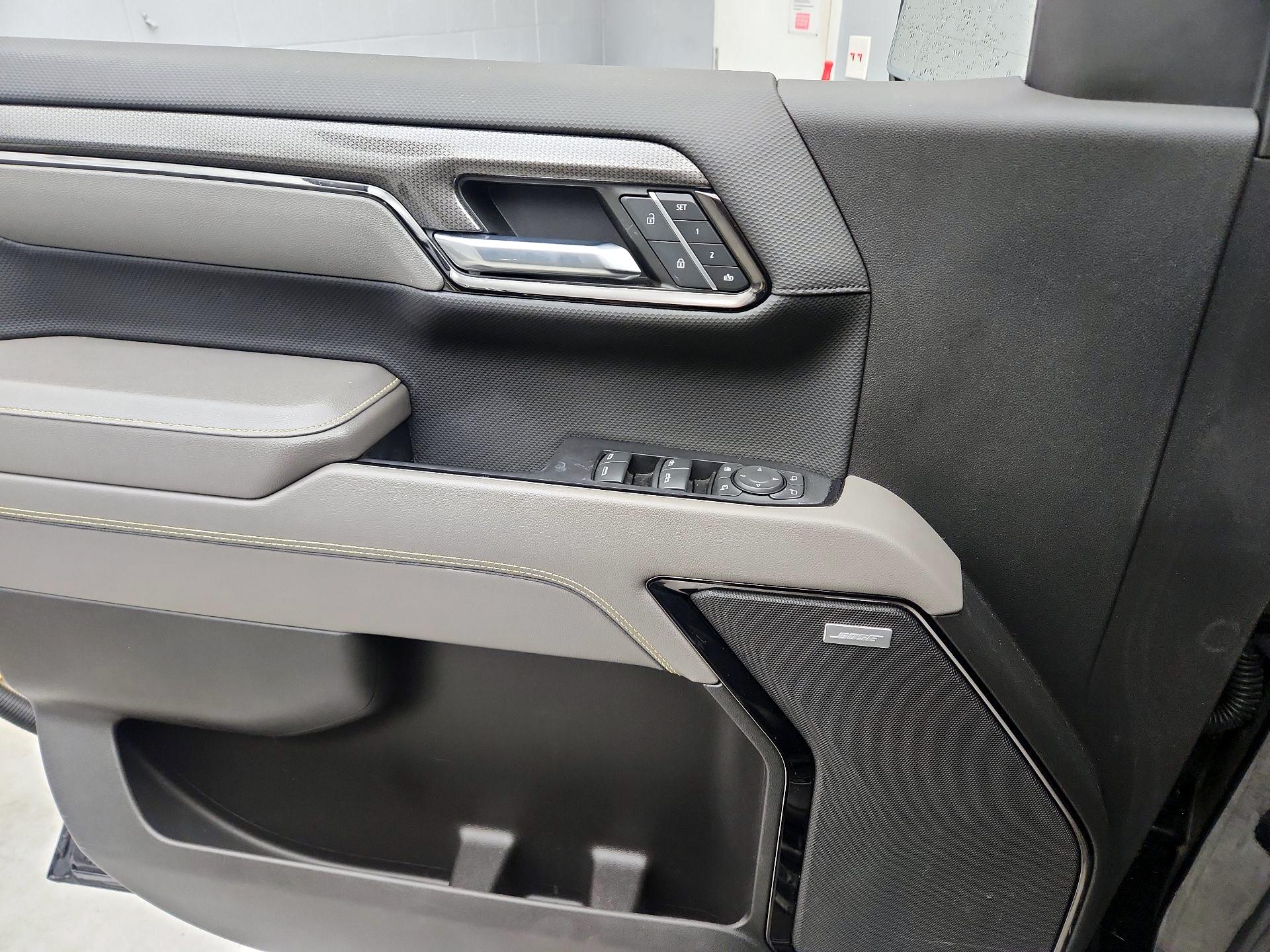 Thumbnail: 2022 Chevrolet Silverado 1500 - 12