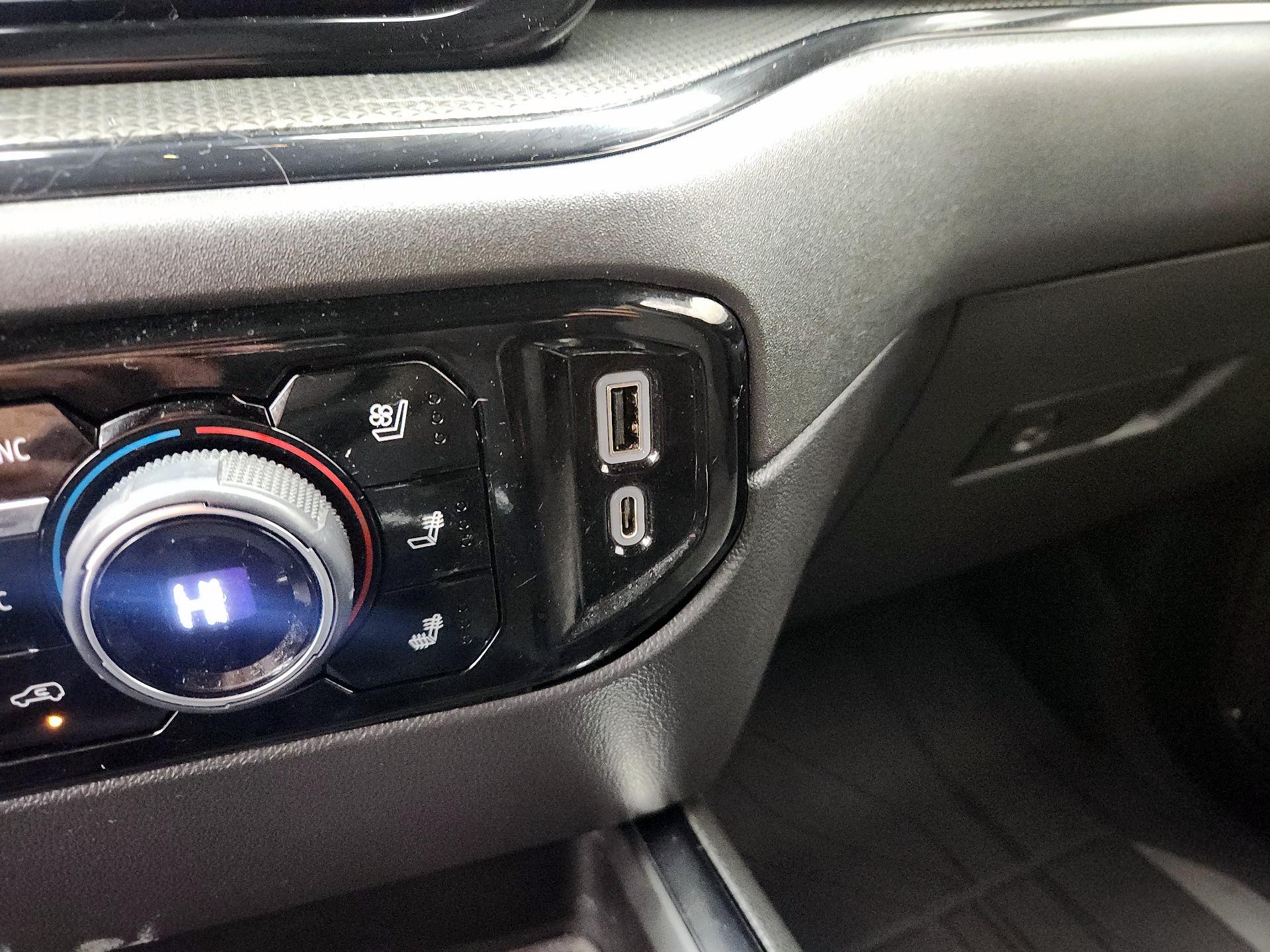 Thumbnail: 2022 Chevrolet Silverado 1500 - 18