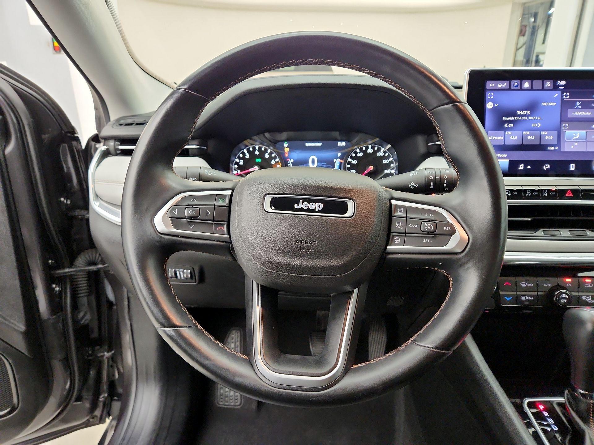 Thumbnail: 2022 Jeep Compass - 10