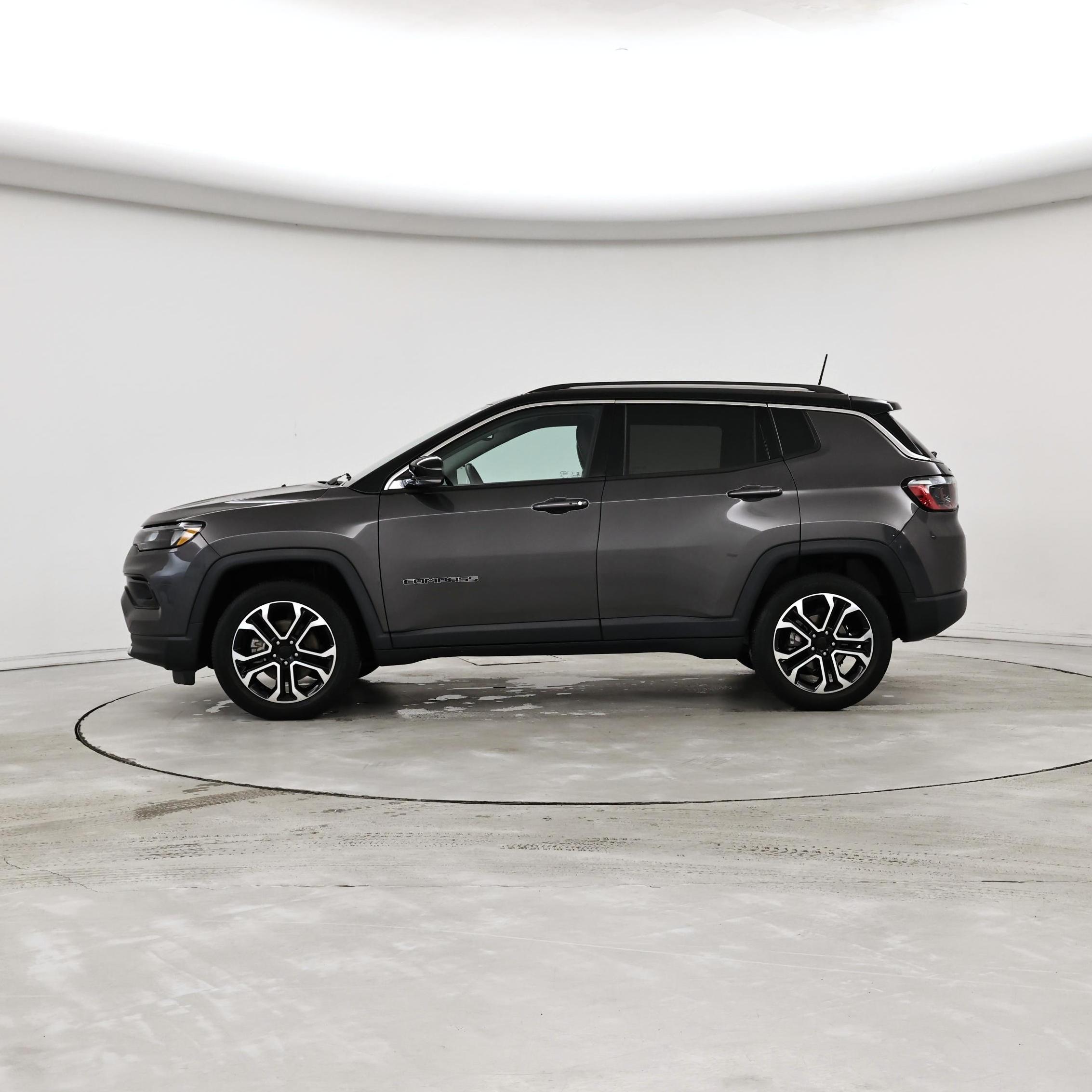 Thumbnail: 2022 Jeep Compass - 3