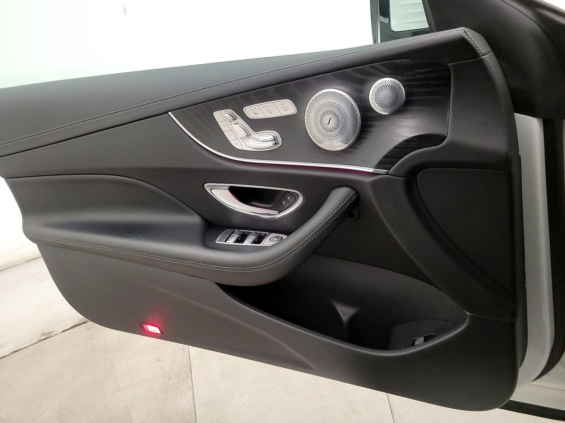 Thumbnail: 2018 Mercedes-Benz E-Class - 12