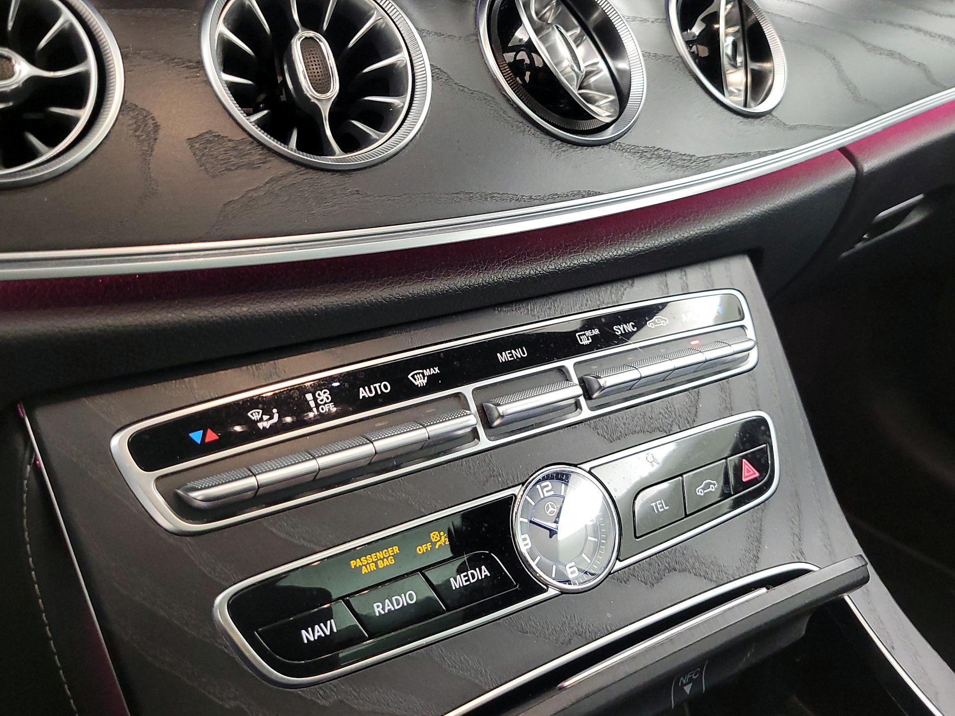 Thumbnail: 2018 Mercedes-Benz E-Class - 17