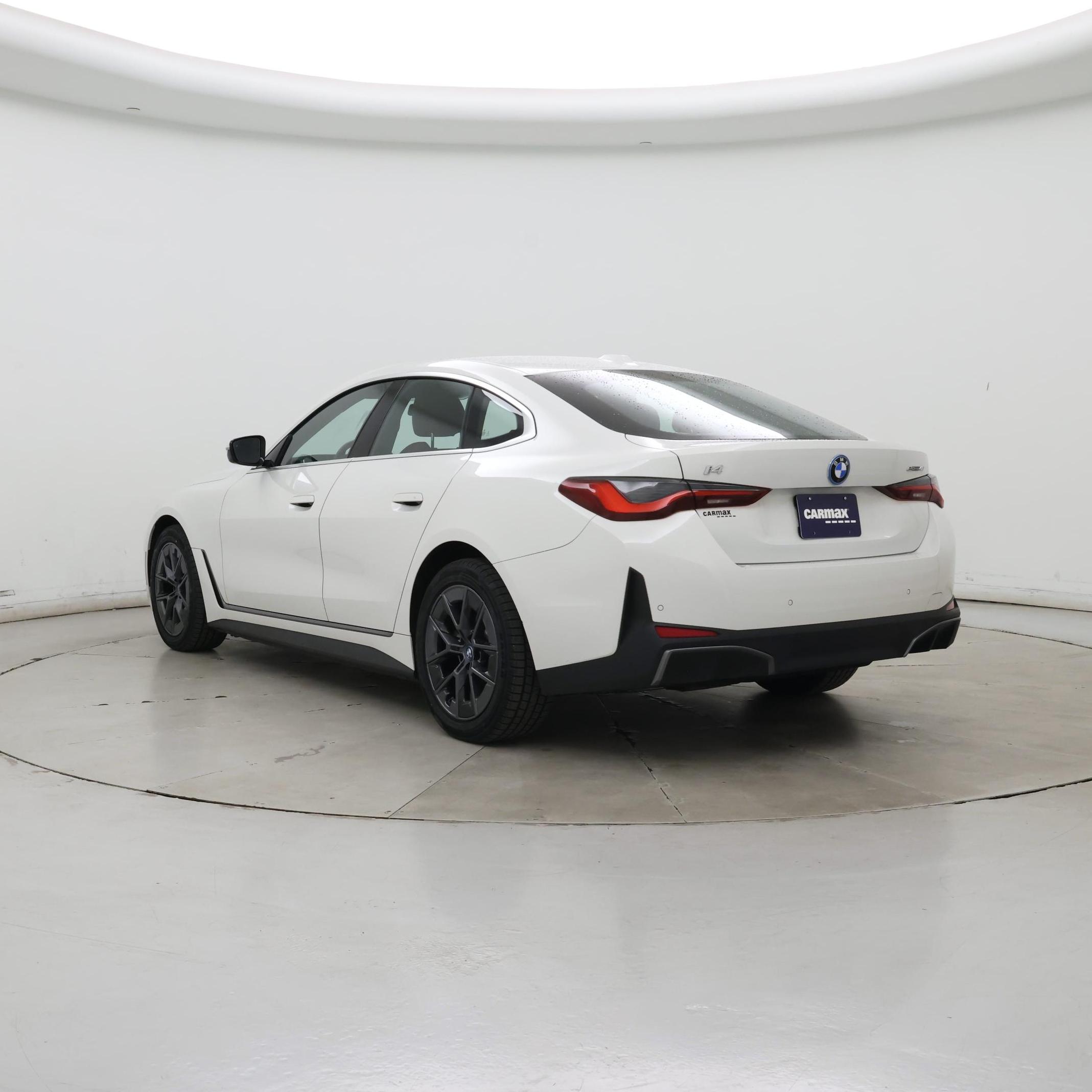 Thumbnail: 2023 BMW i4 - 2