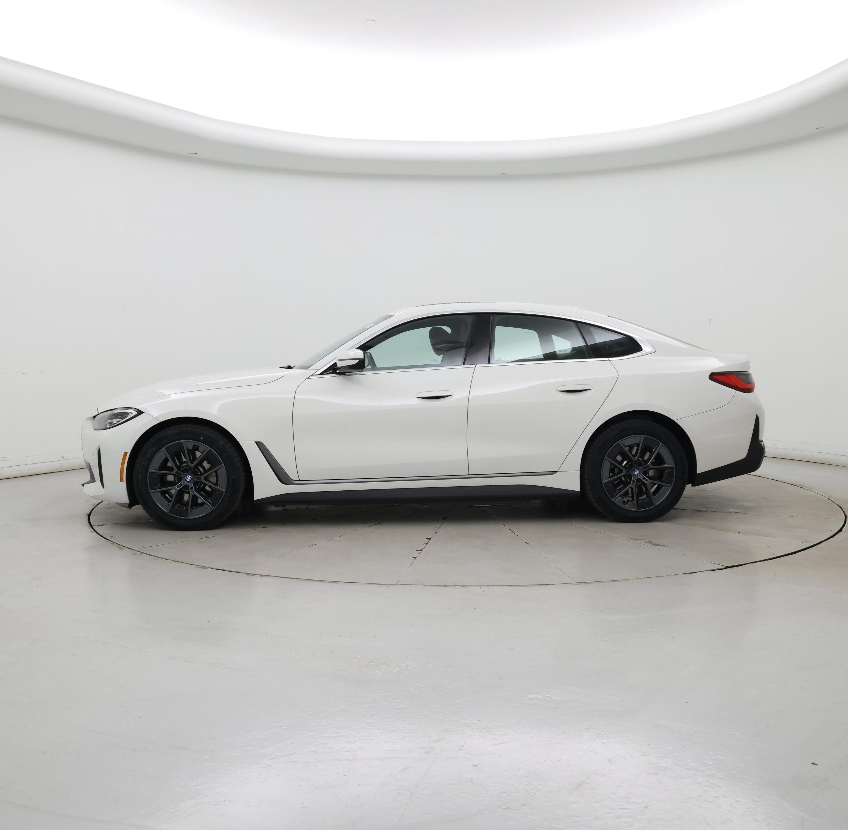 Thumbnail: 2023 BMW i4 - 3