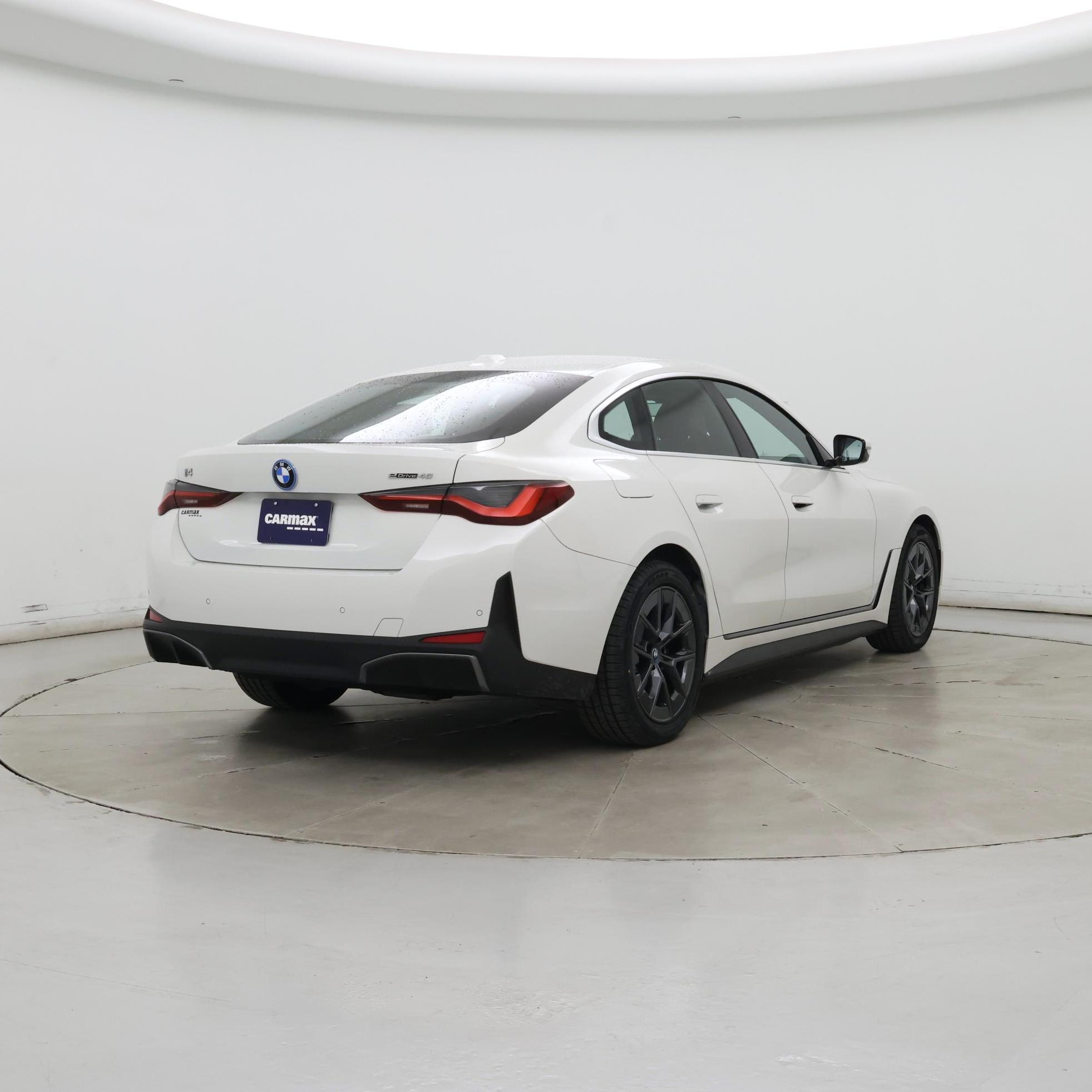 Thumbnail: 2023 BMW i4 - 8