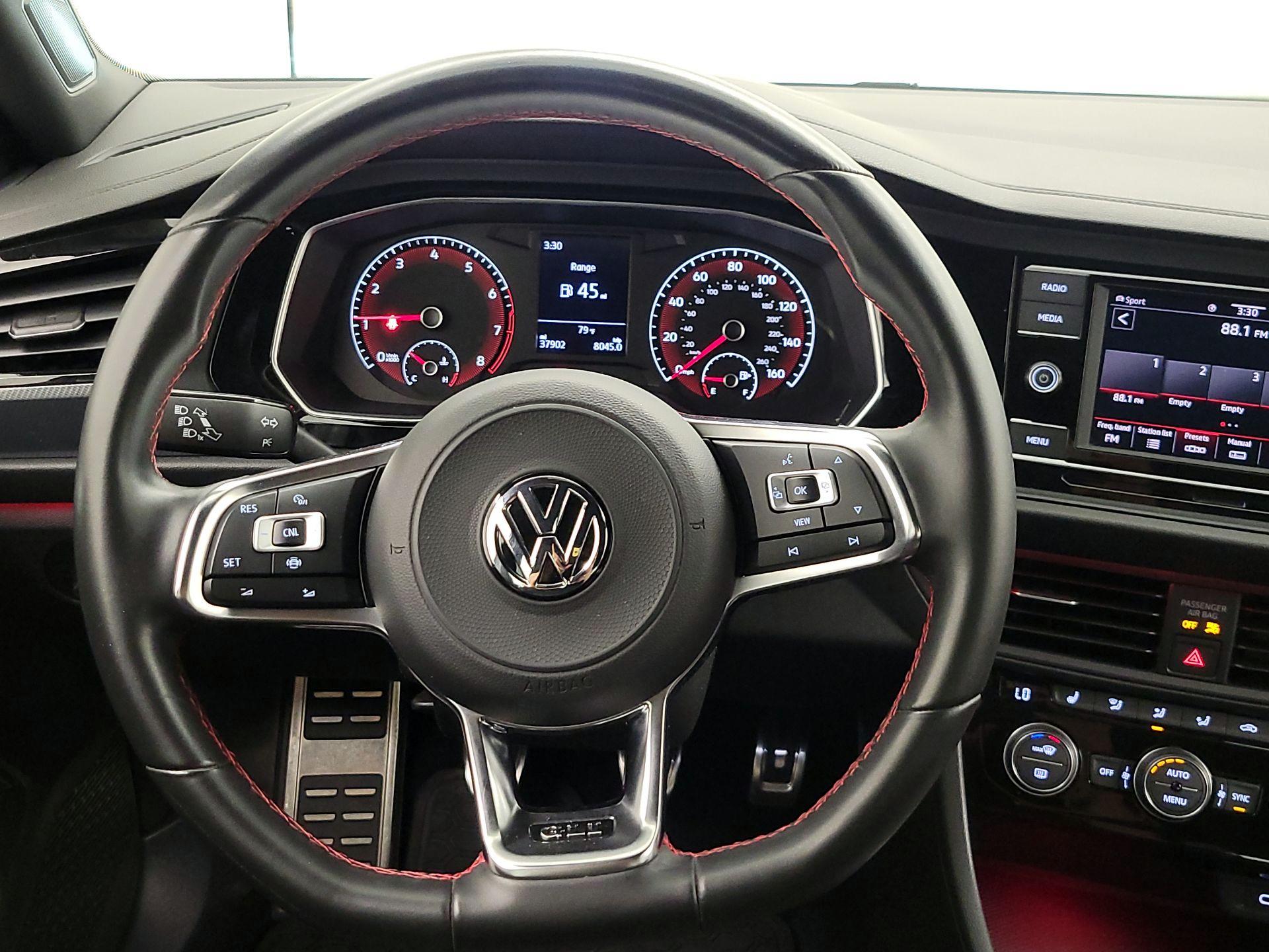 Thumbnail: 2021 Volkswagen Jetta - 10