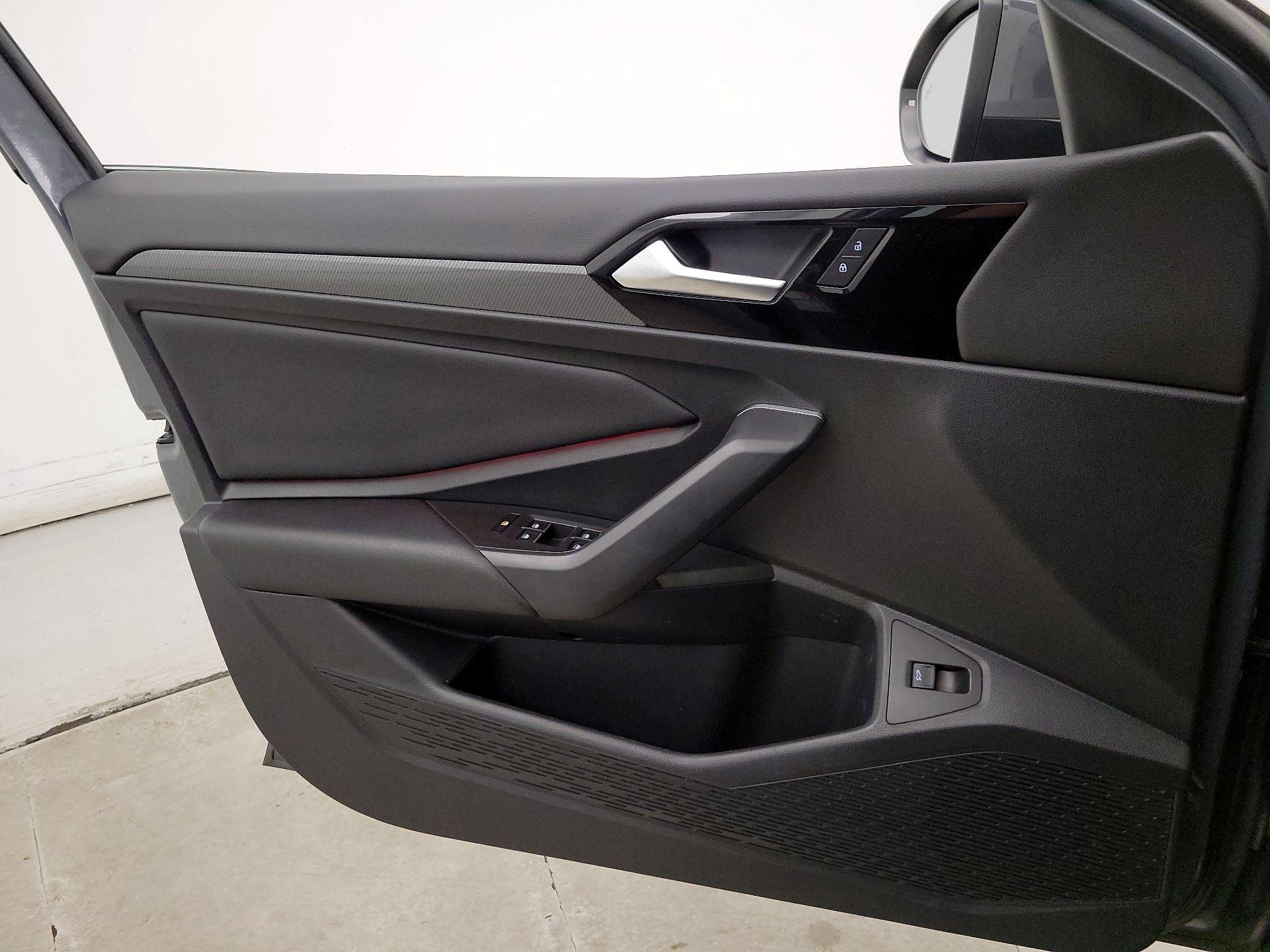 Thumbnail: 2021 Volkswagen Jetta - 12