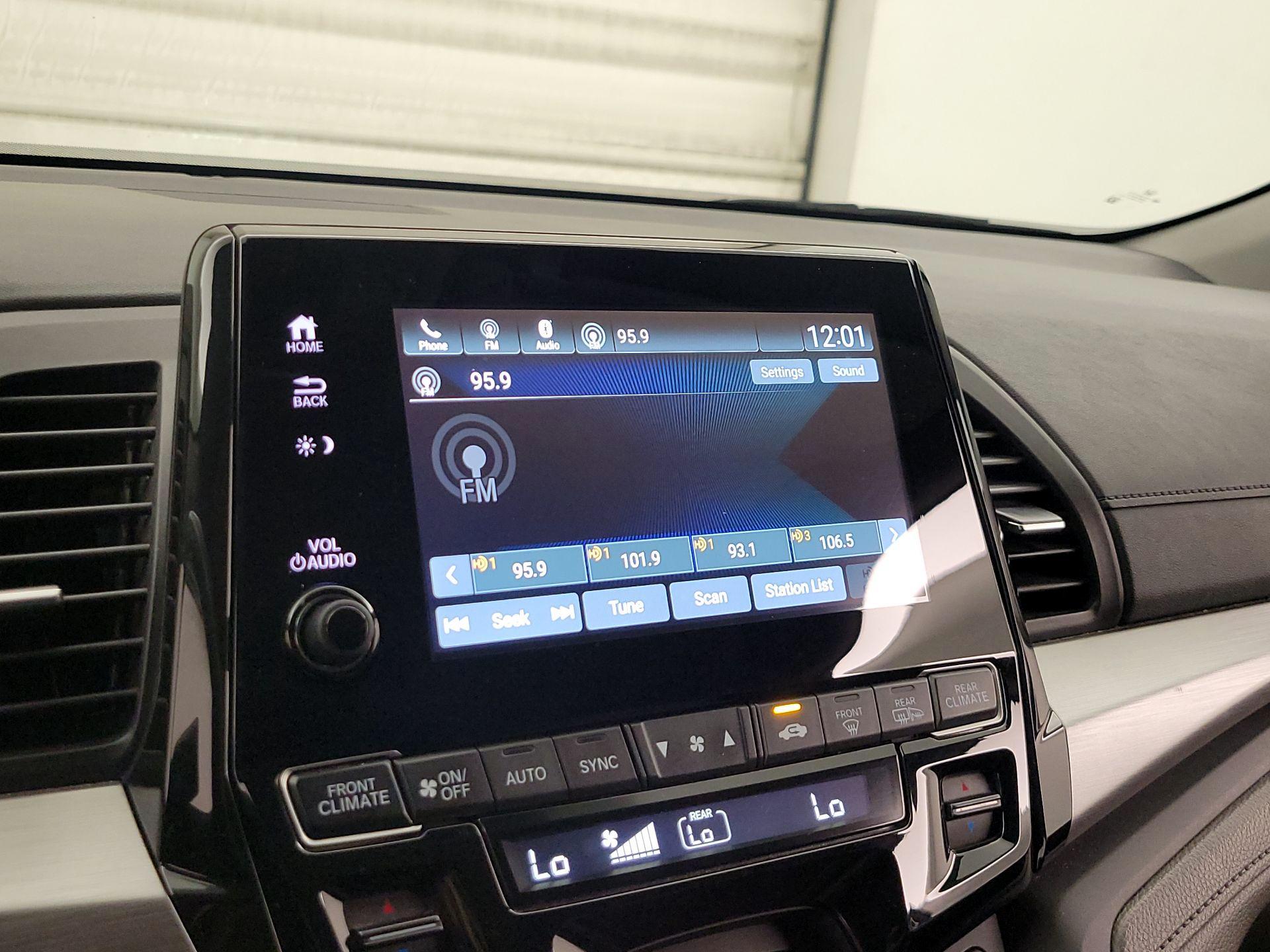 Thumbnail: 2020 Honda Odyssey - 15