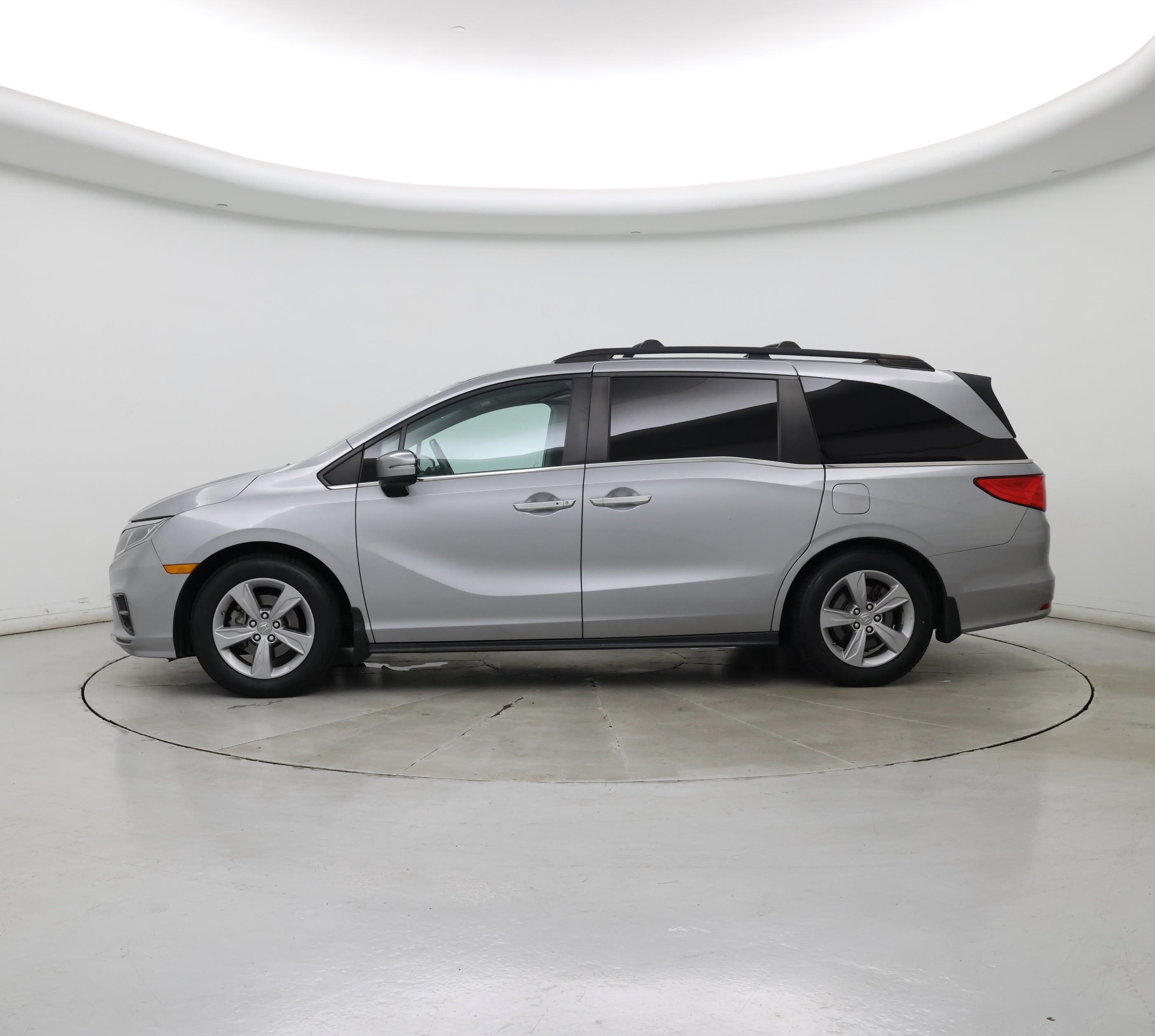 Thumbnail: 2020 Honda Odyssey - 3