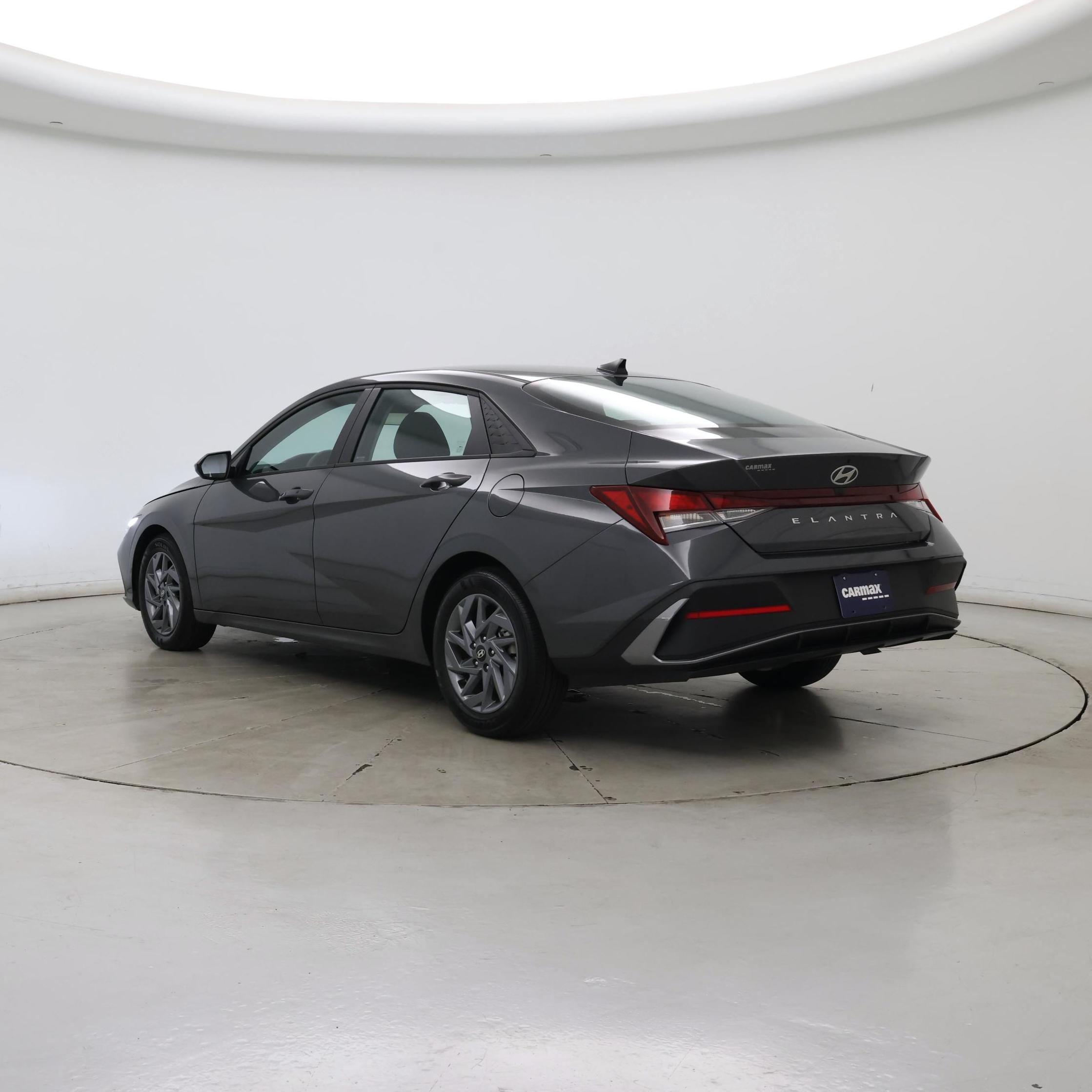 Thumbnail: 2024 Hyundai Elantra - 2