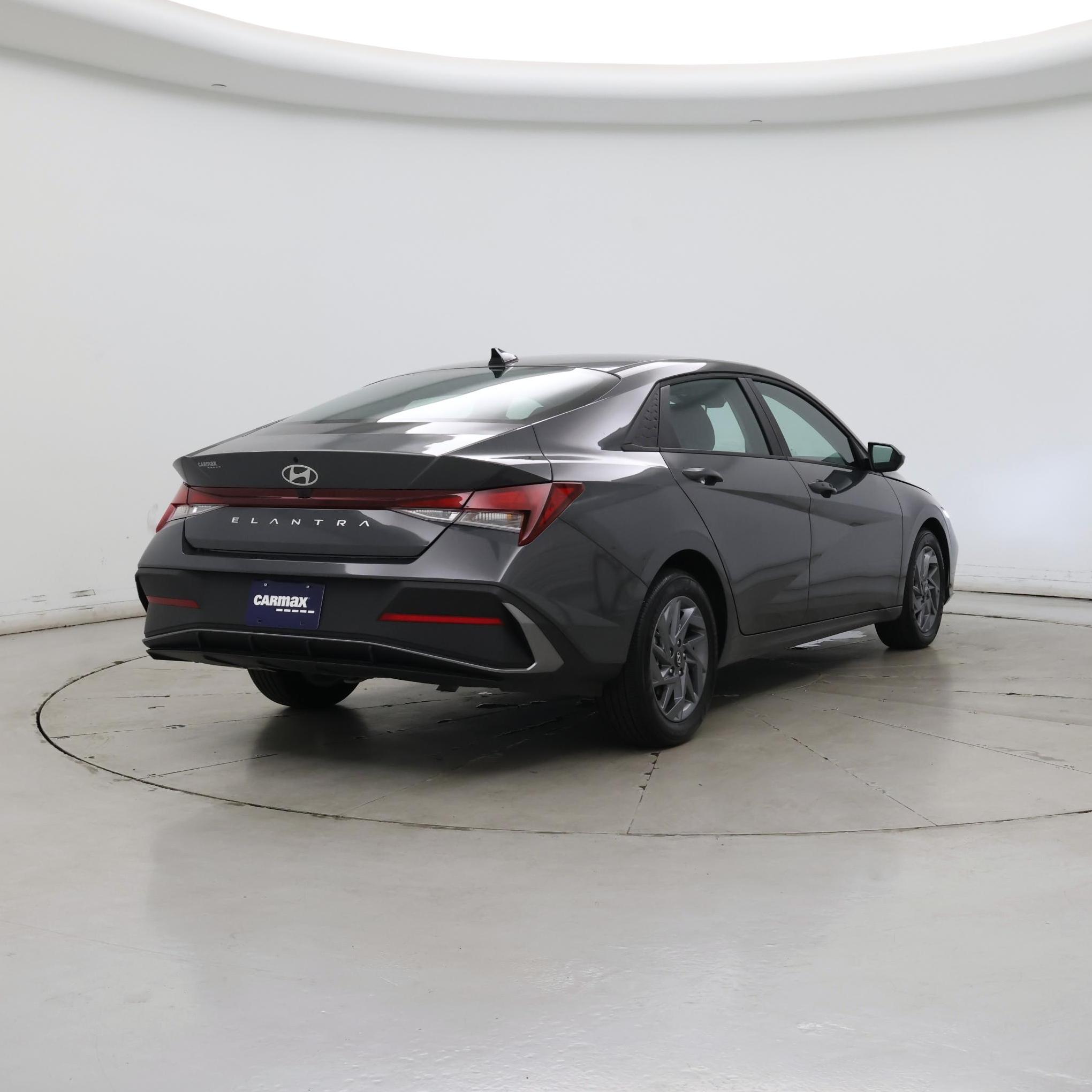 Thumbnail: 2024 Hyundai Elantra - 8