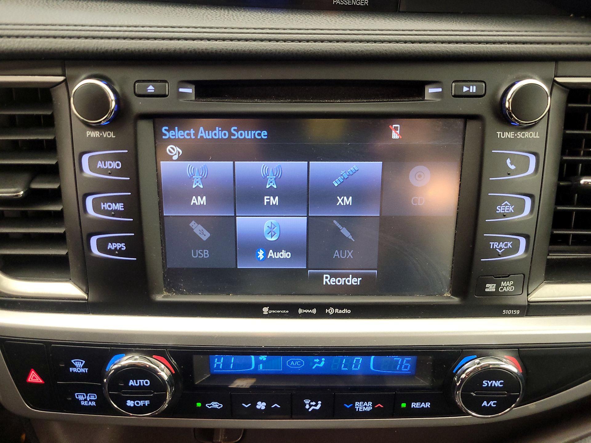 Thumbnail: 2016 Toyota Highlander - 15