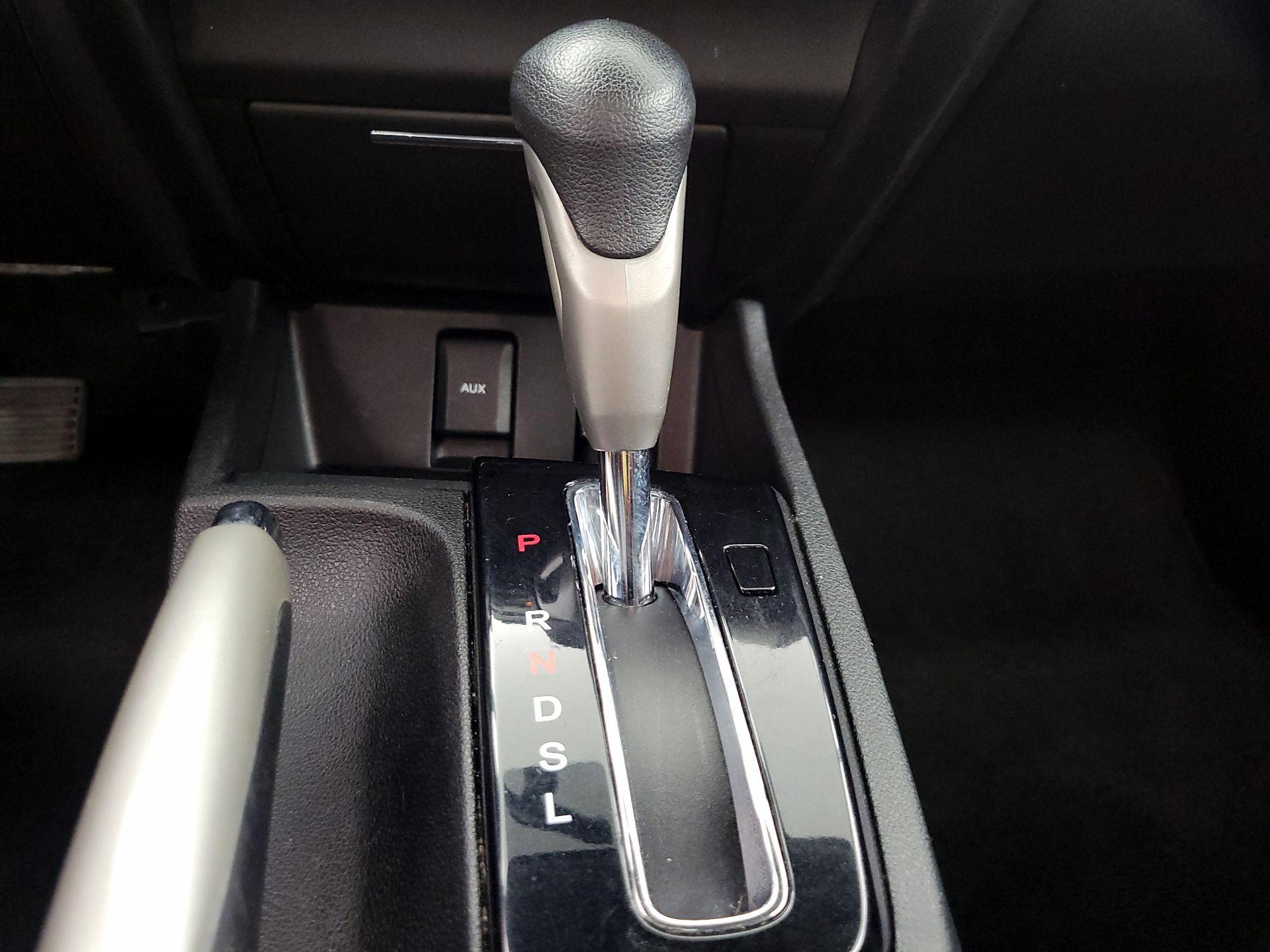 Thumbnail: 2014 Honda Civic - 17