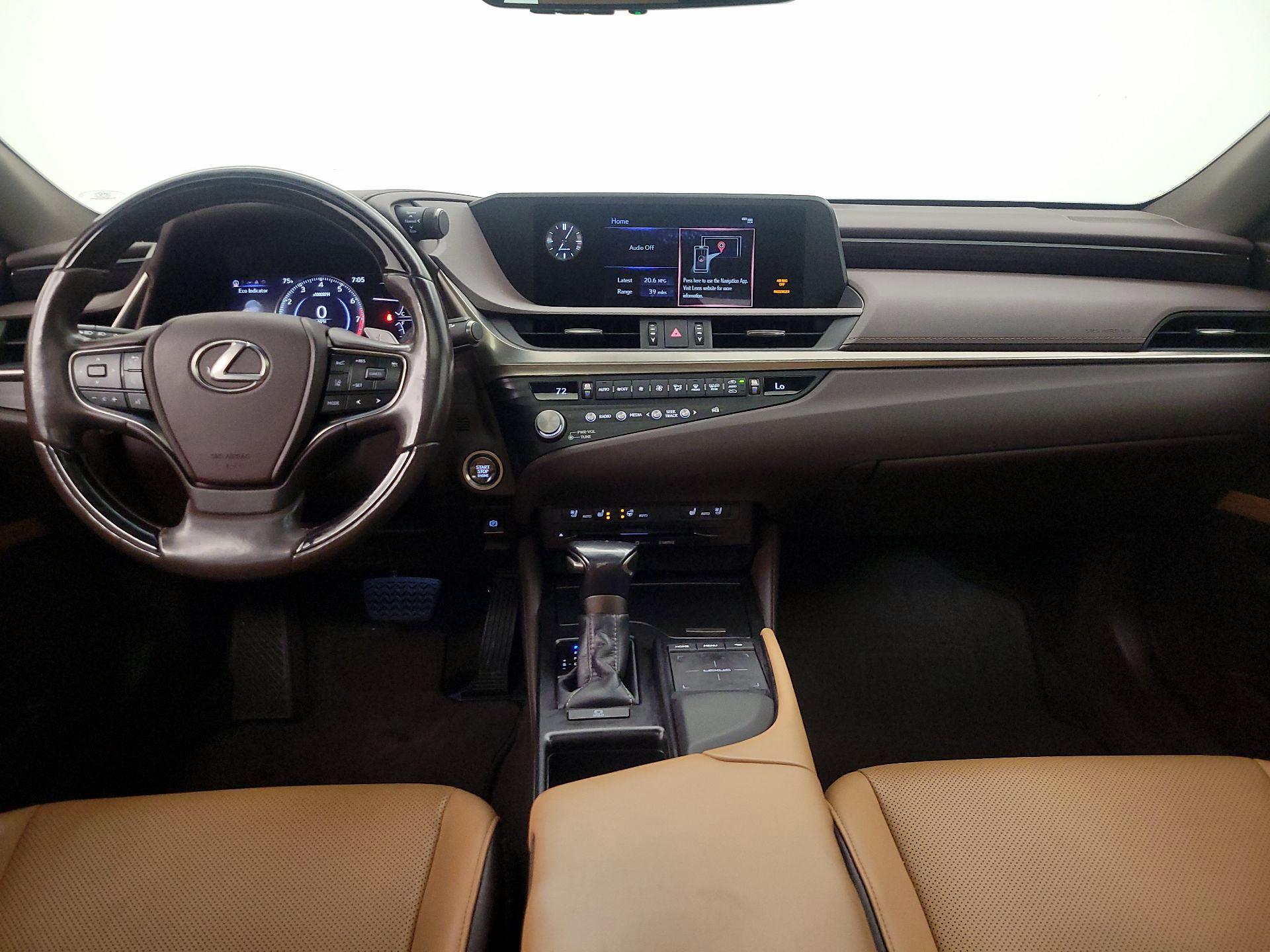 Thumbnail: 2021 Lexus ES - 9
