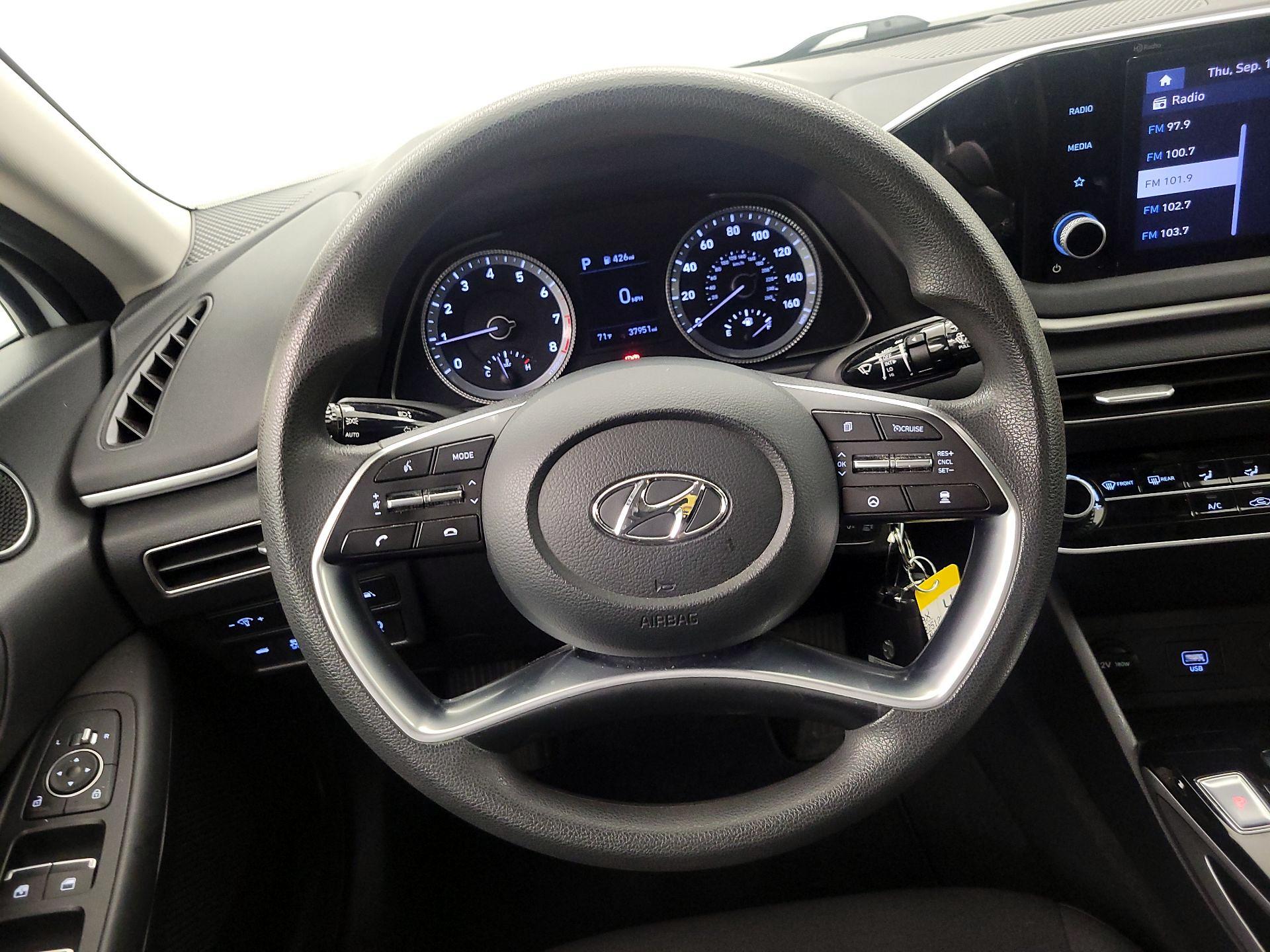 Thumbnail: 2022 Hyundai Sonata - 10