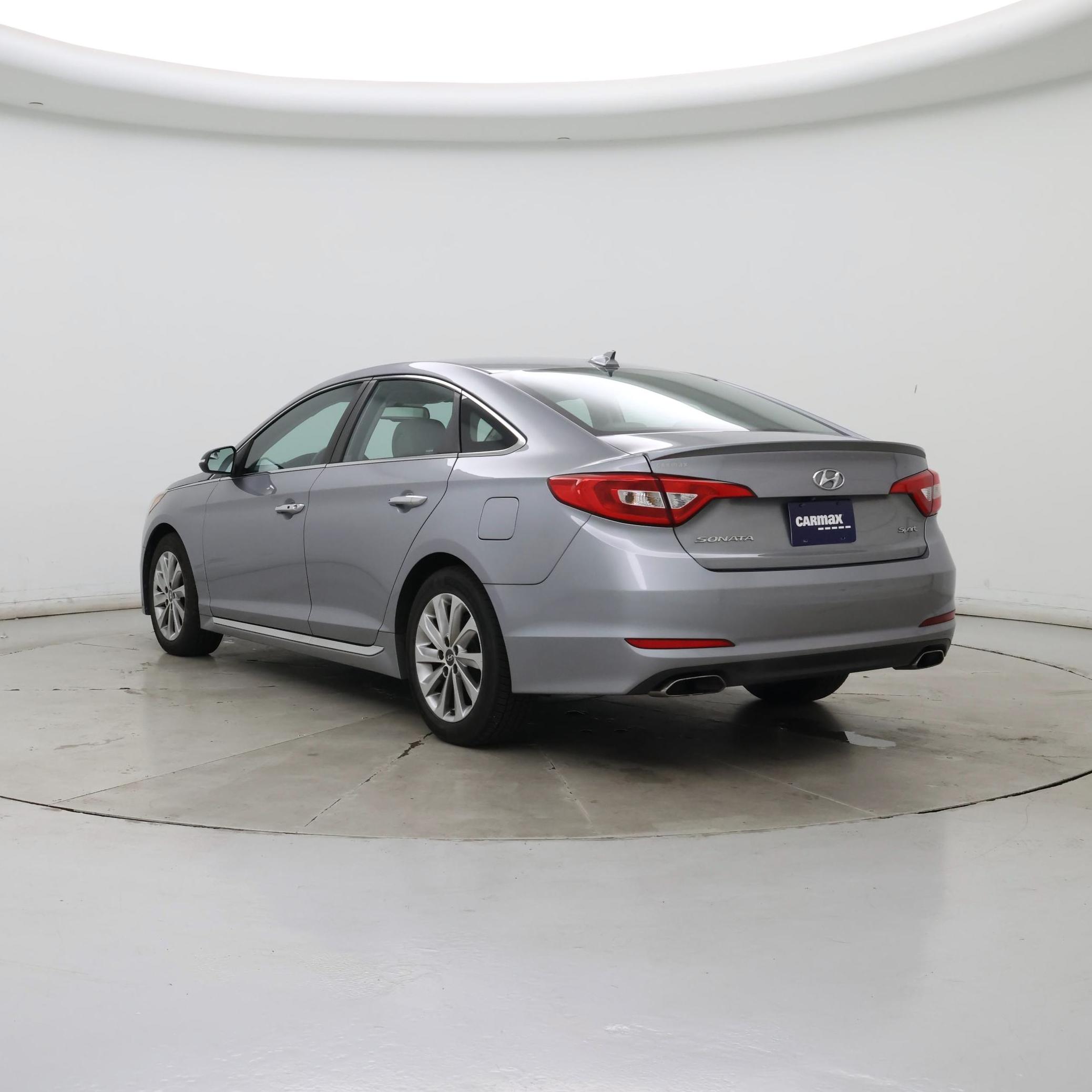 Thumbnail: 2016 Hyundai Sonata - 2