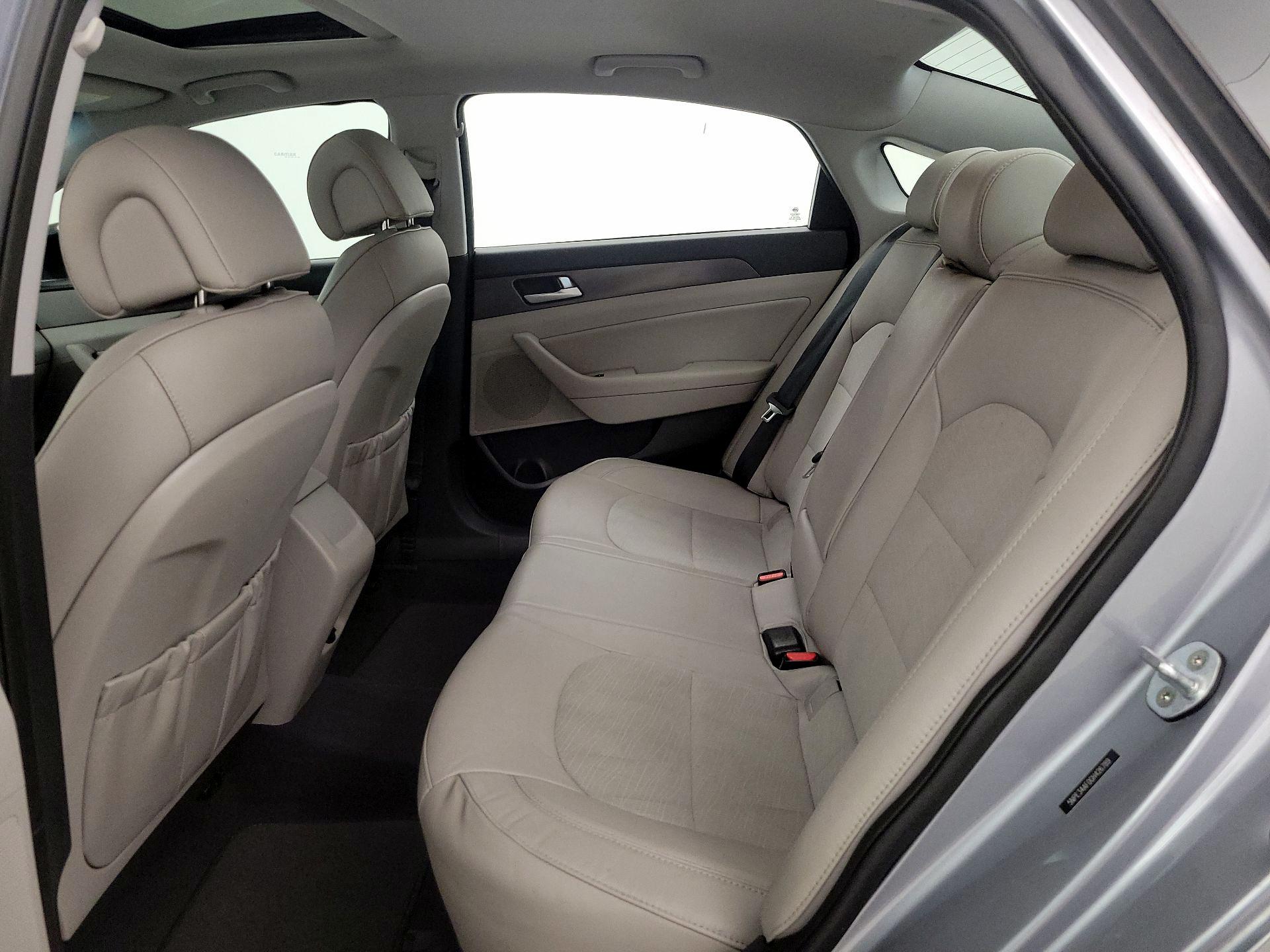 Thumbnail: 2016 Hyundai Sonata - 19