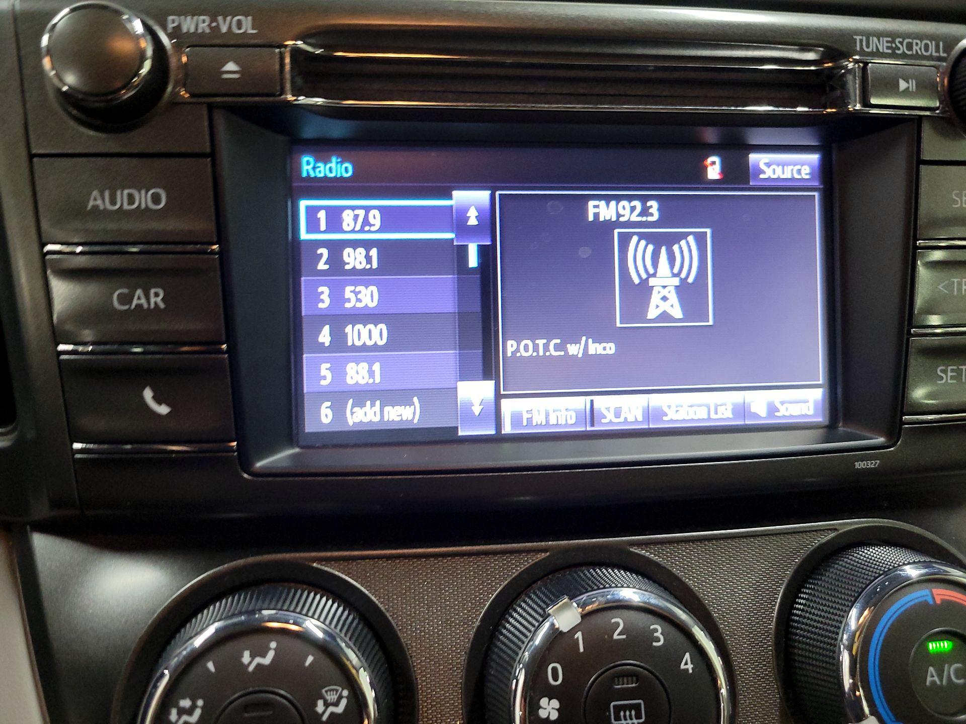 Thumbnail: 2014 Toyota RAV4 - 15