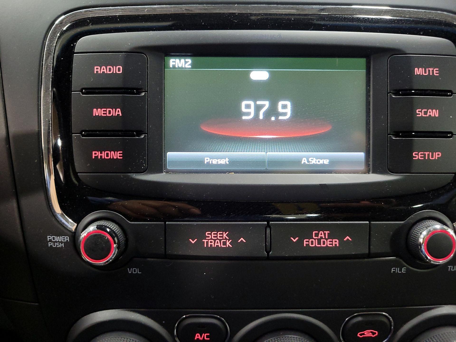 Thumbnail: 2017 Kia Forte - 15
