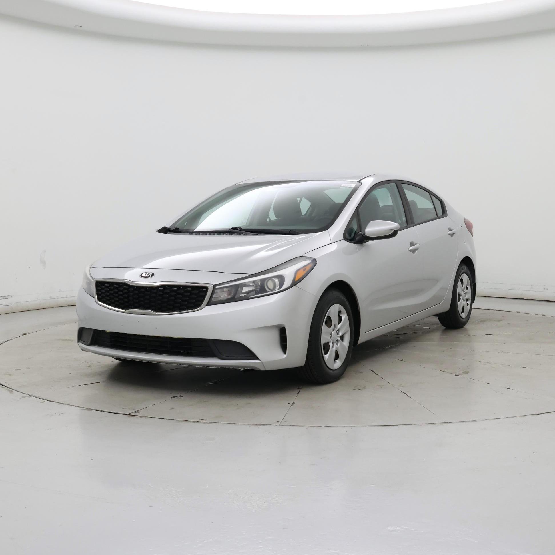 Thumbnail: 2017 Kia Forte - 4