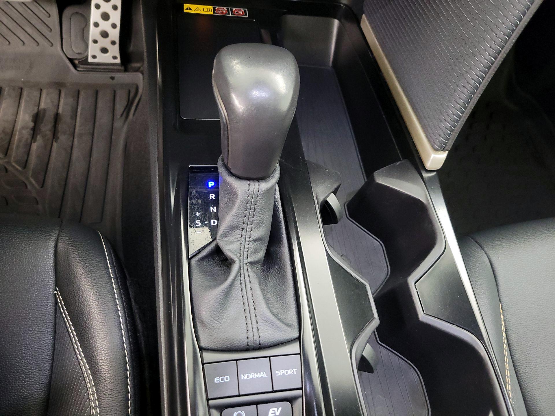 Thumbnail: 2025 Toyota Camry - 17
