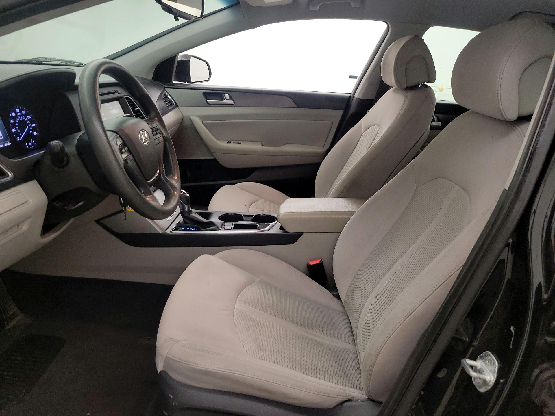 Thumbnail: 2016 Hyundai Sonata - 11