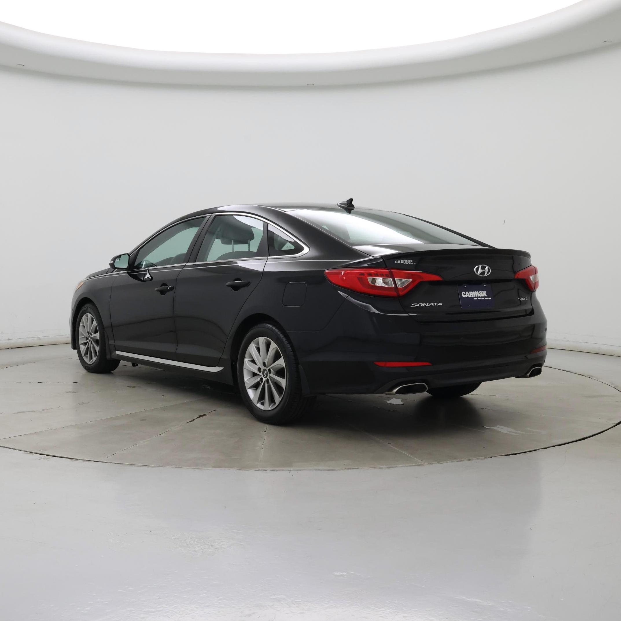 Thumbnail: 2016 Hyundai Sonata - 2