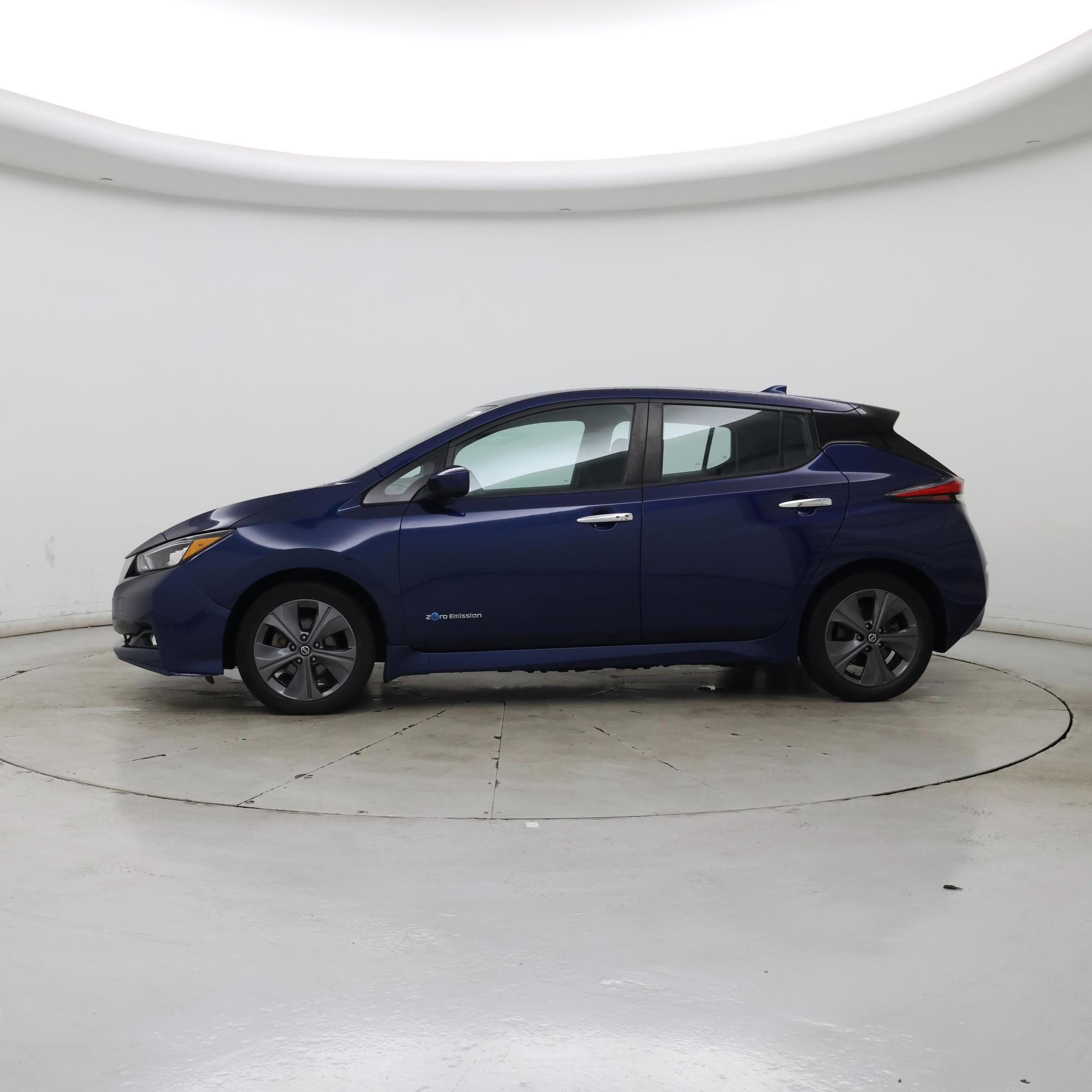 Thumbnail: 2019 Nissan Leaf - 3