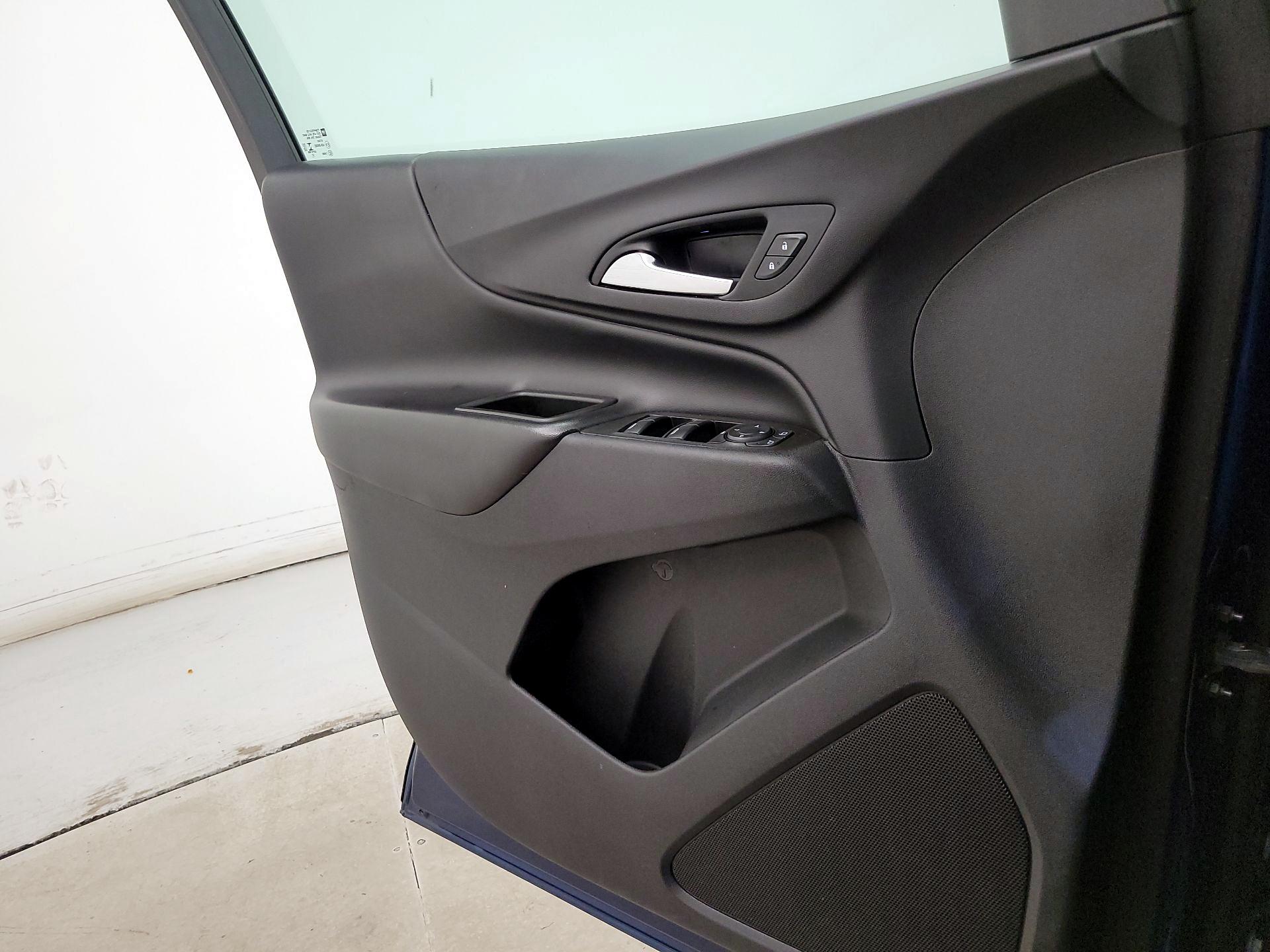 Thumbnail: 2021 Chevrolet Equinox - 12