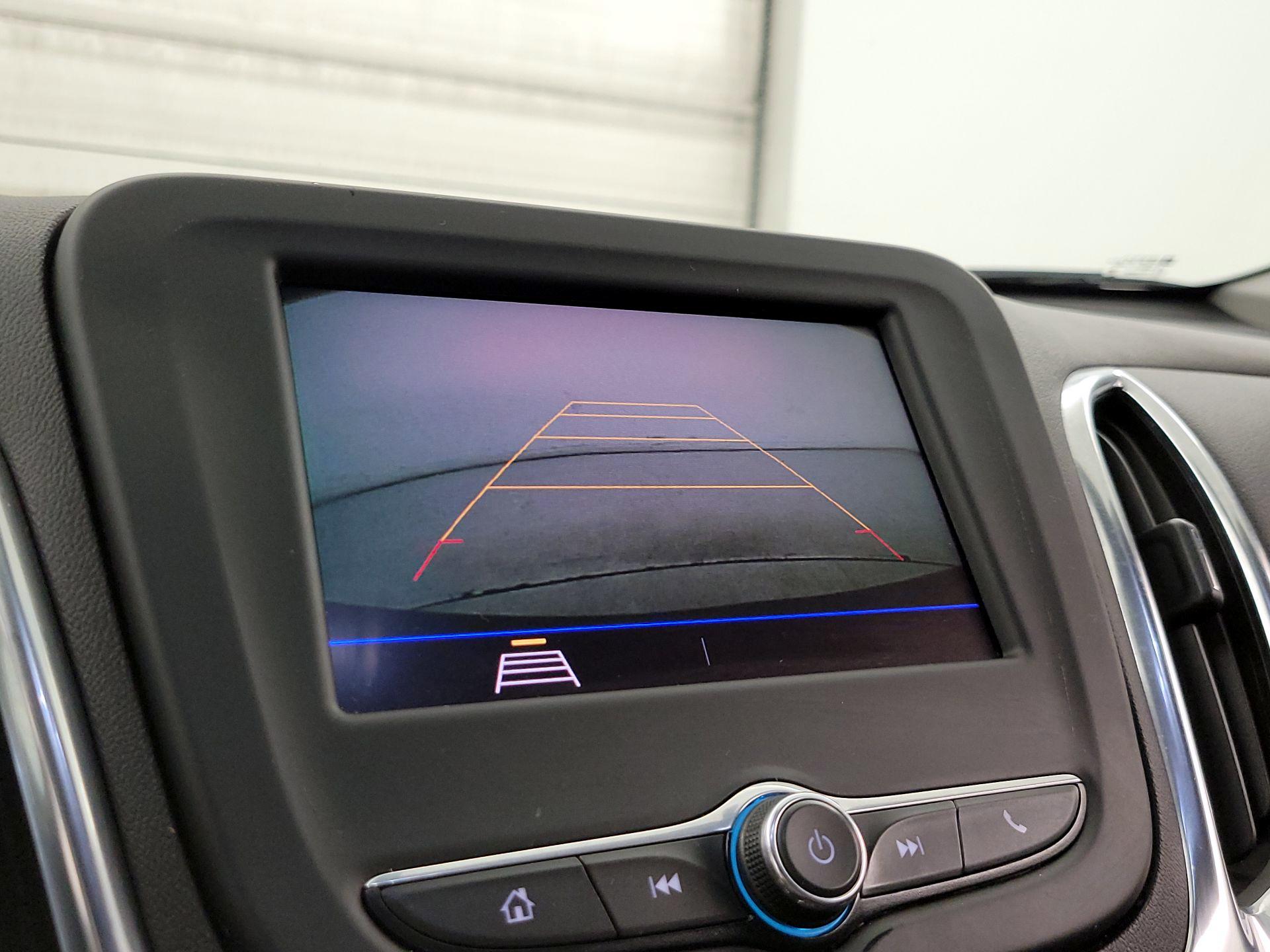 Thumbnail: 2021 Chevrolet Equinox - 14
