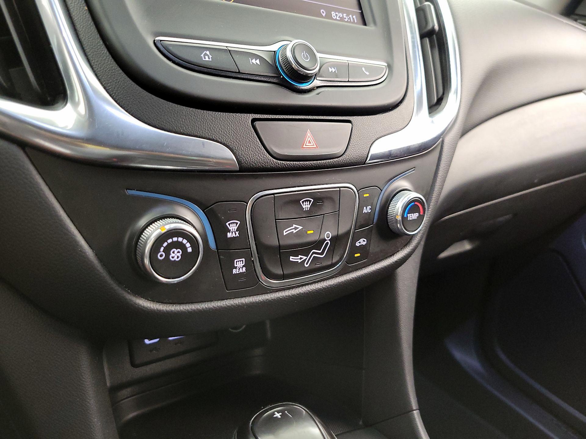 Thumbnail: 2021 Chevrolet Equinox - 16
