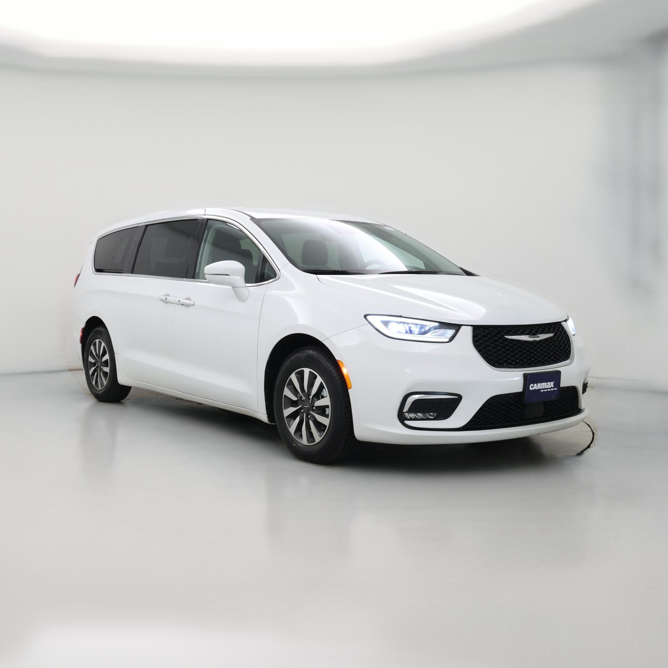 Thumbnail: 2022 Chrysler Pacifica - 1