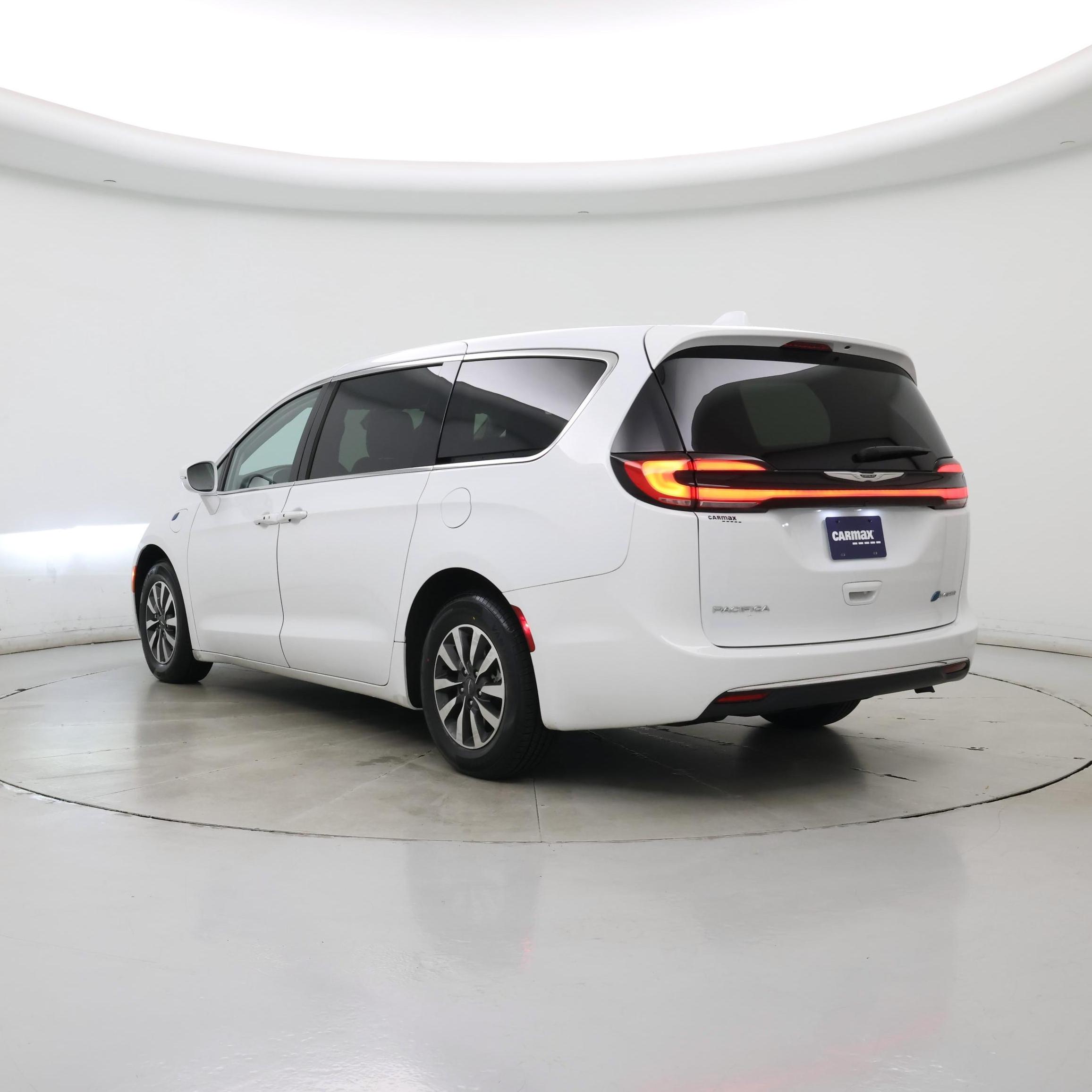 Thumbnail: 2022 Chrysler Pacifica - 2