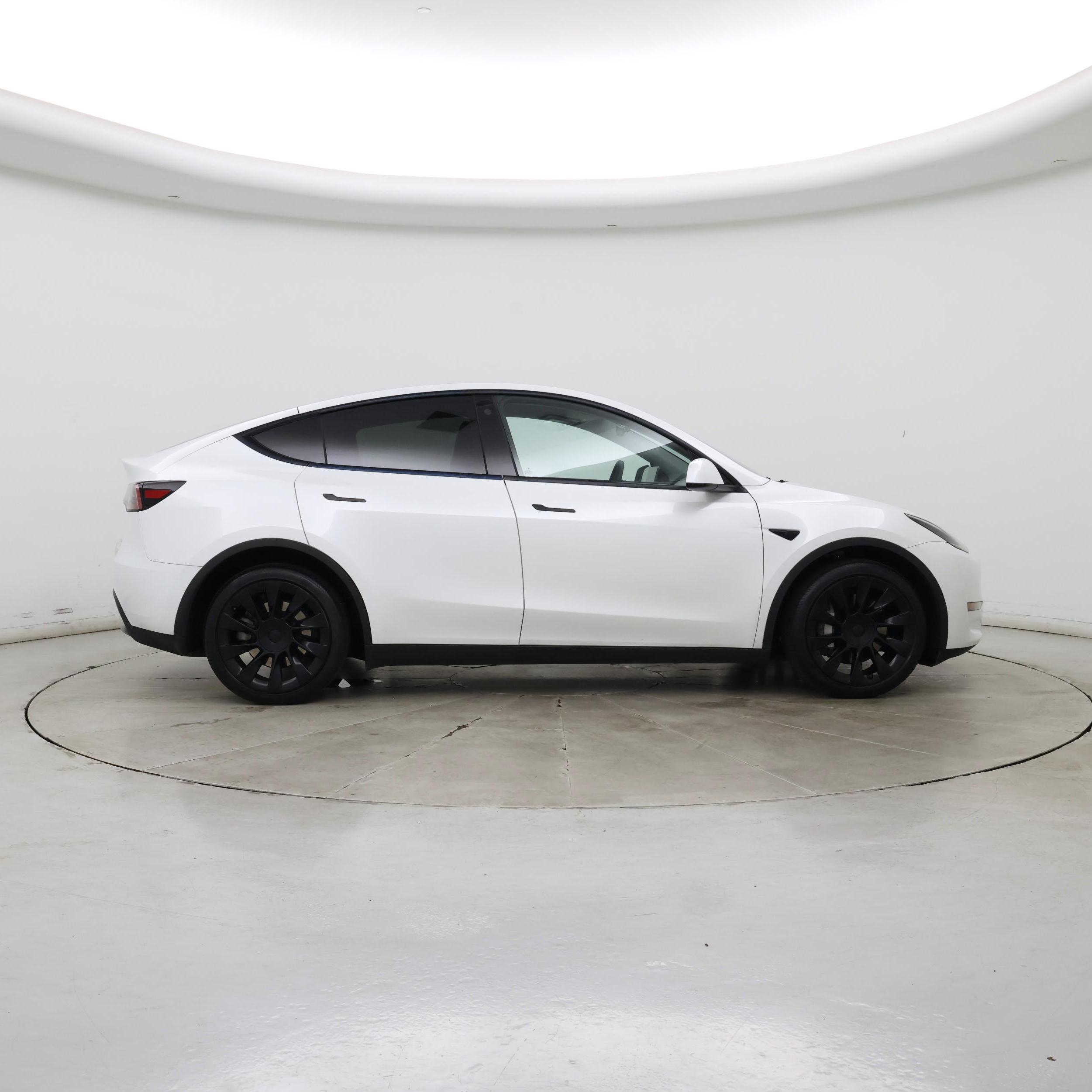 Thumbnail: 2023 Tesla Model Y - 7