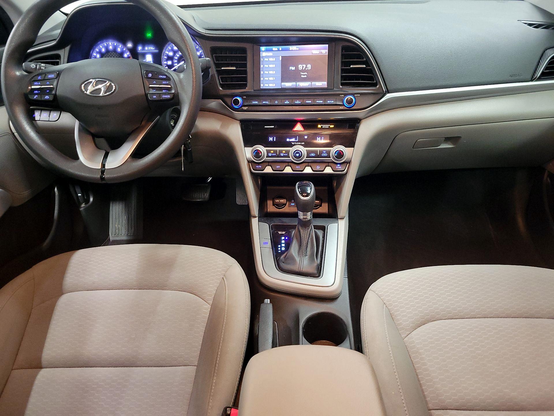 Thumbnail: 2020 Hyundai Elantra - 9