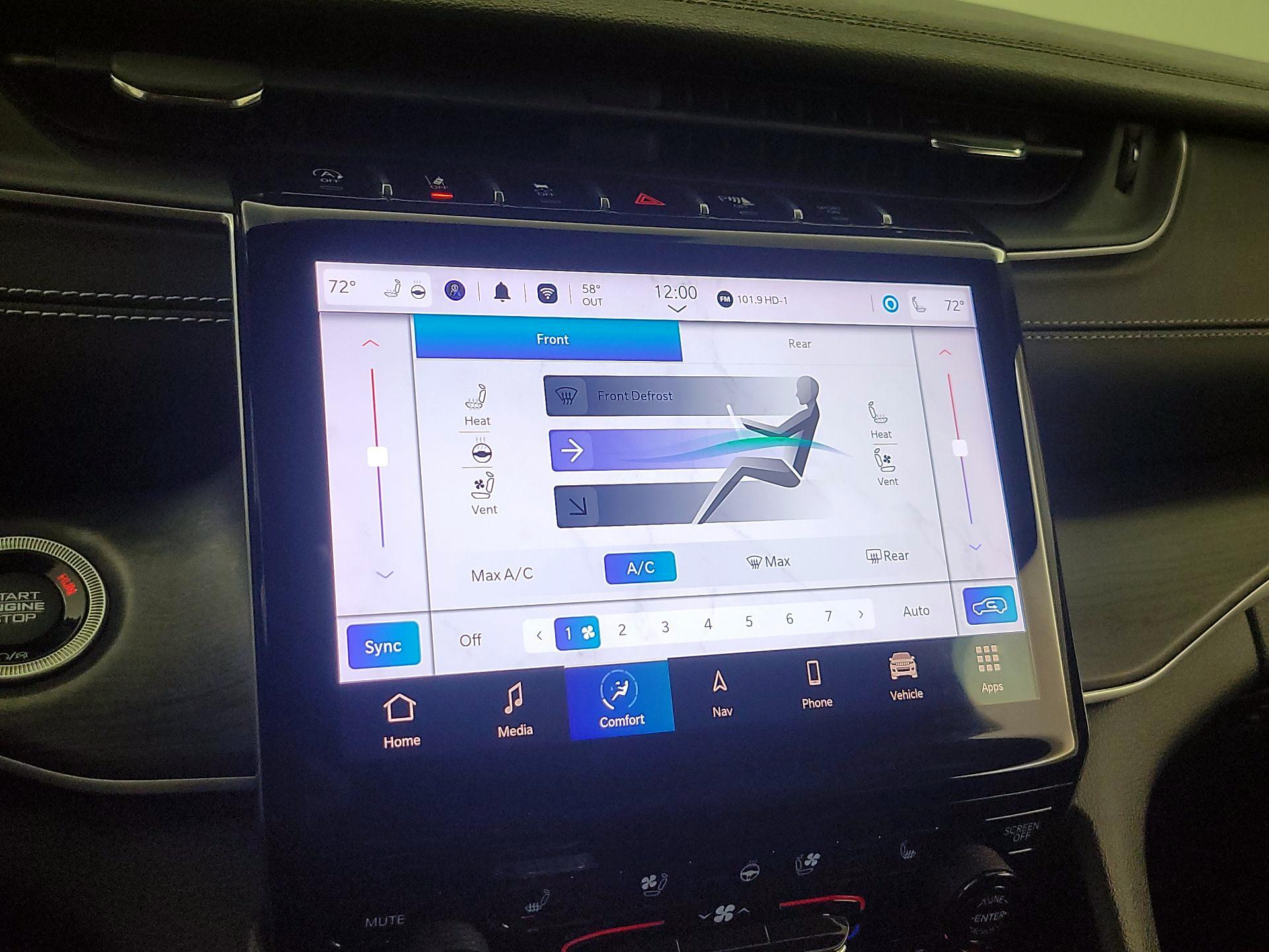 Thumbnail: 2023 Jeep Grand Cherokee L - 17