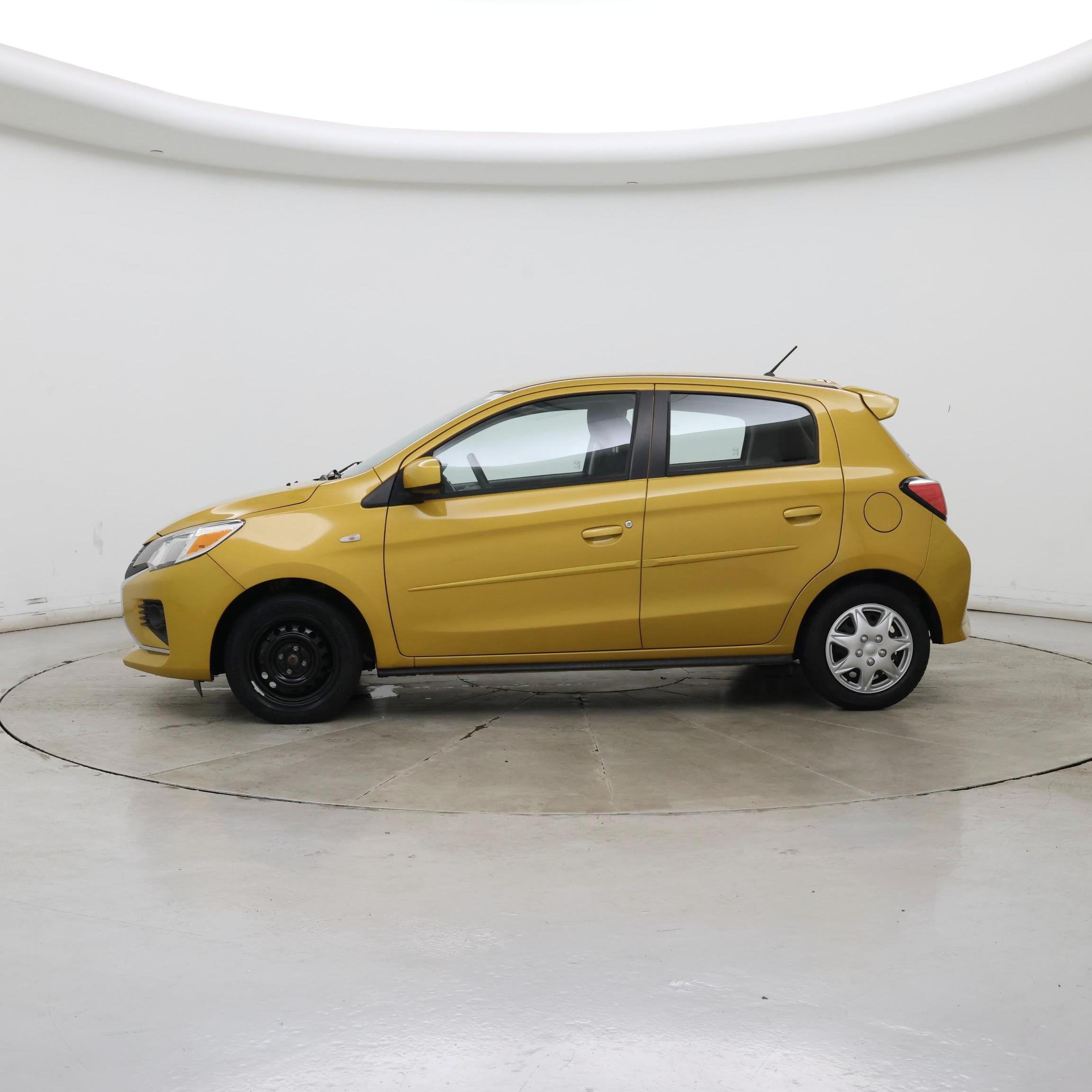 Thumbnail: 2021 Mitsubishi Mirage - 3