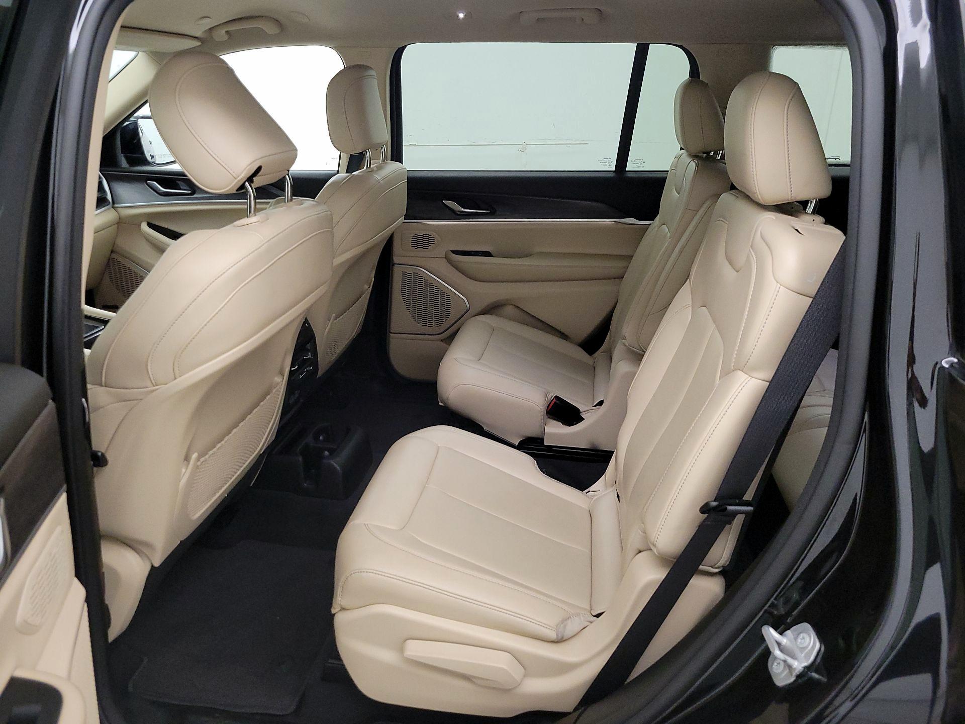 Thumbnail: 2022 Jeep Grand Cherokee L - 19