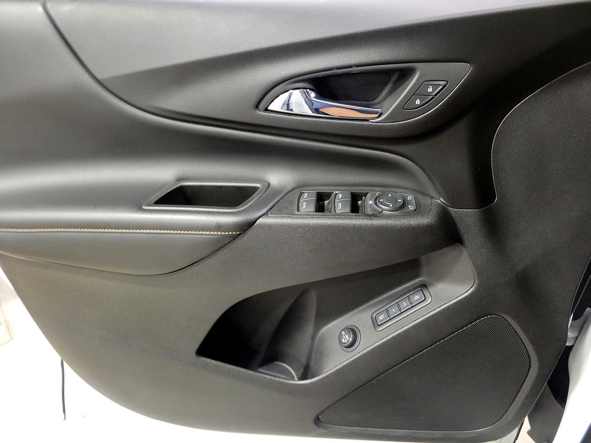 Thumbnail: 2020 Chevrolet Equinox - 12
