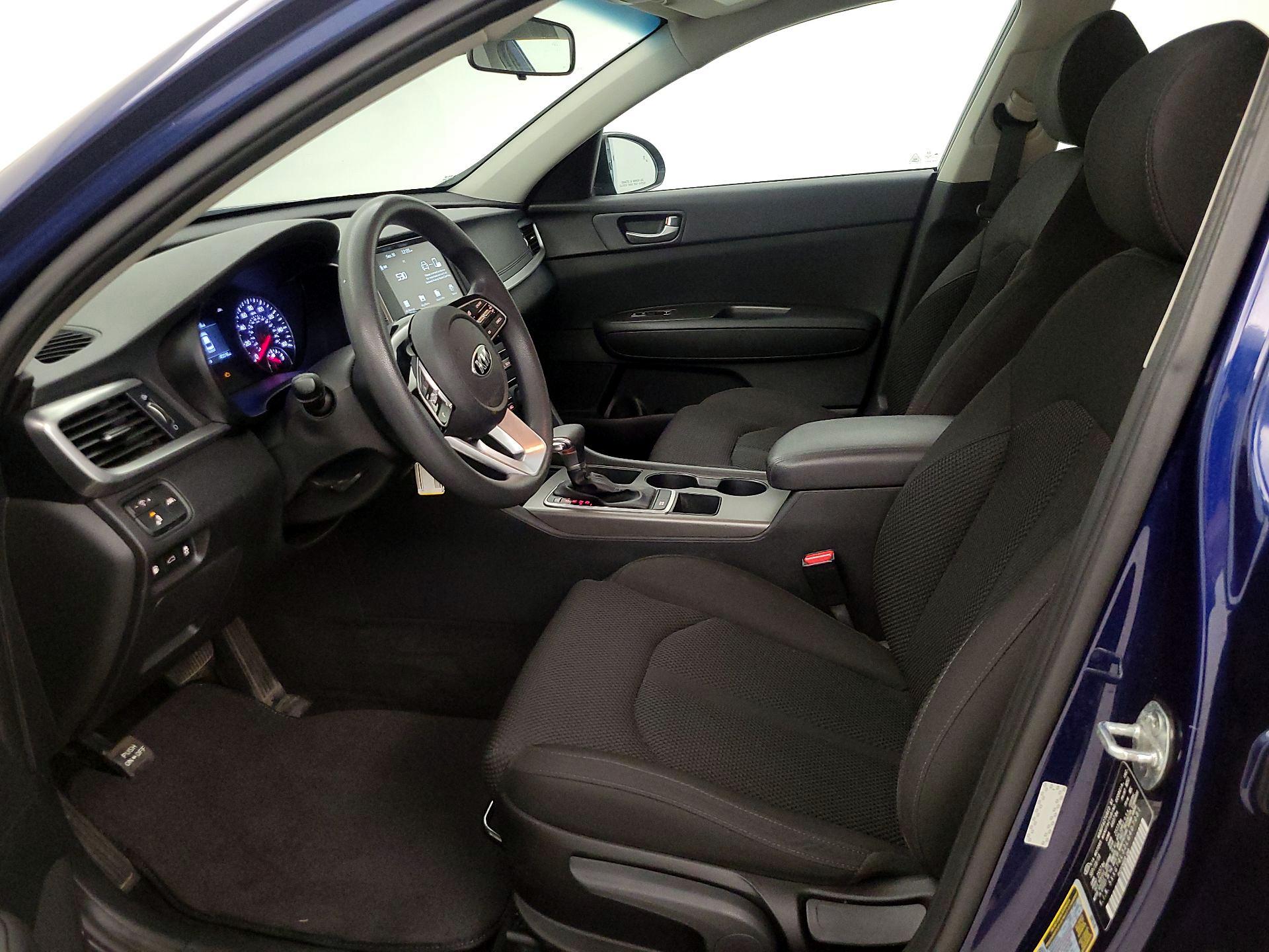 Thumbnail: 2020 Kia Optima - 11