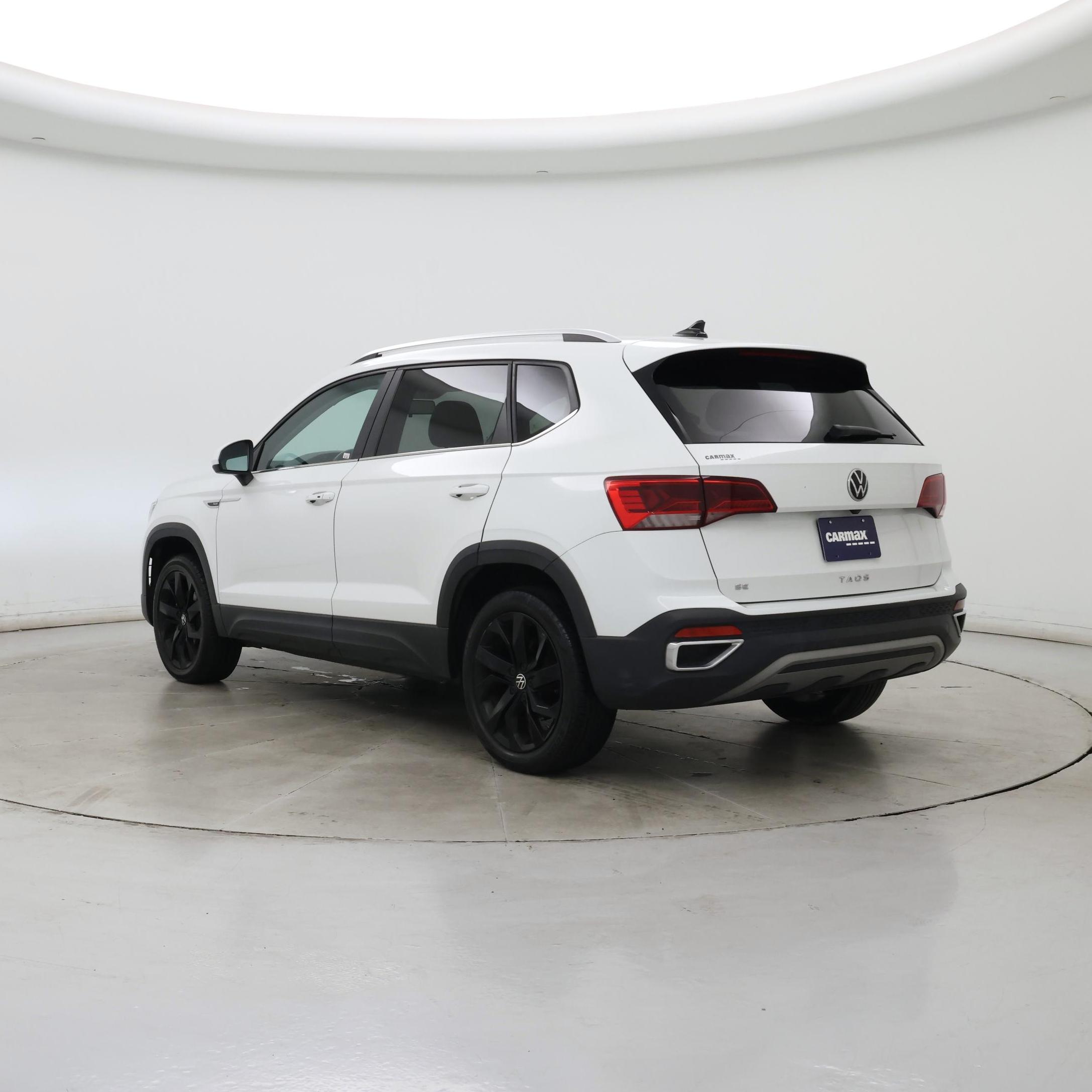 Thumbnail: 2022 Volkswagen Taos - 2