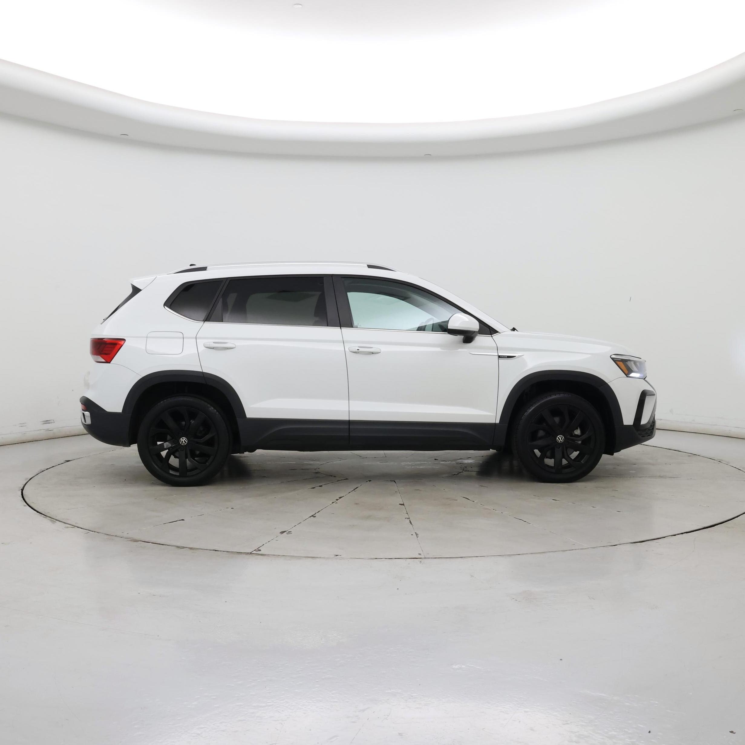 Thumbnail: 2022 Volkswagen Taos - 7