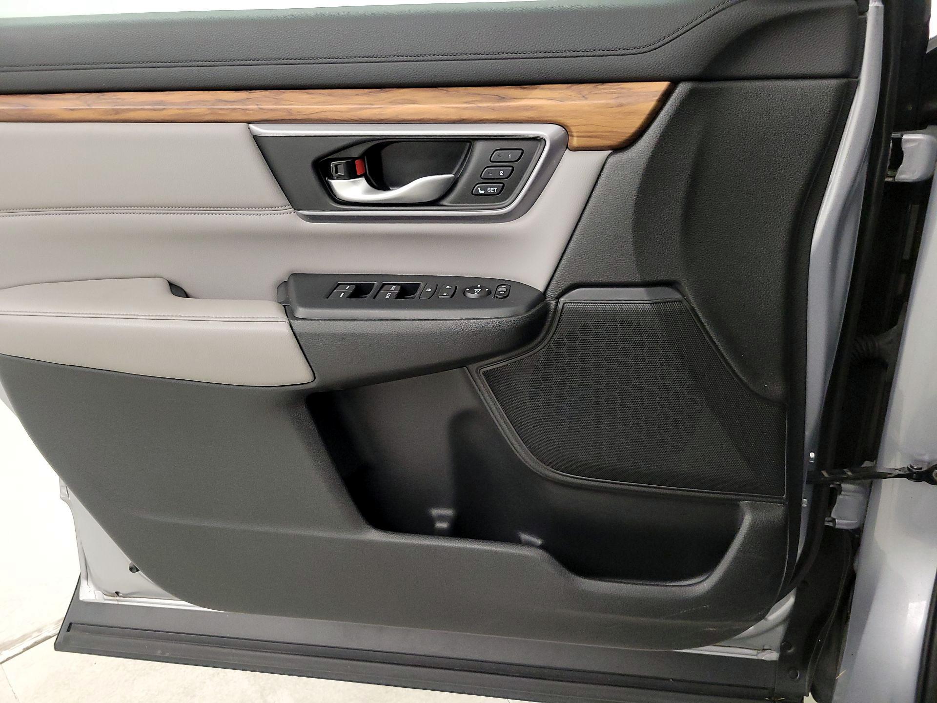 Thumbnail: 2017 Honda CR-V - 12