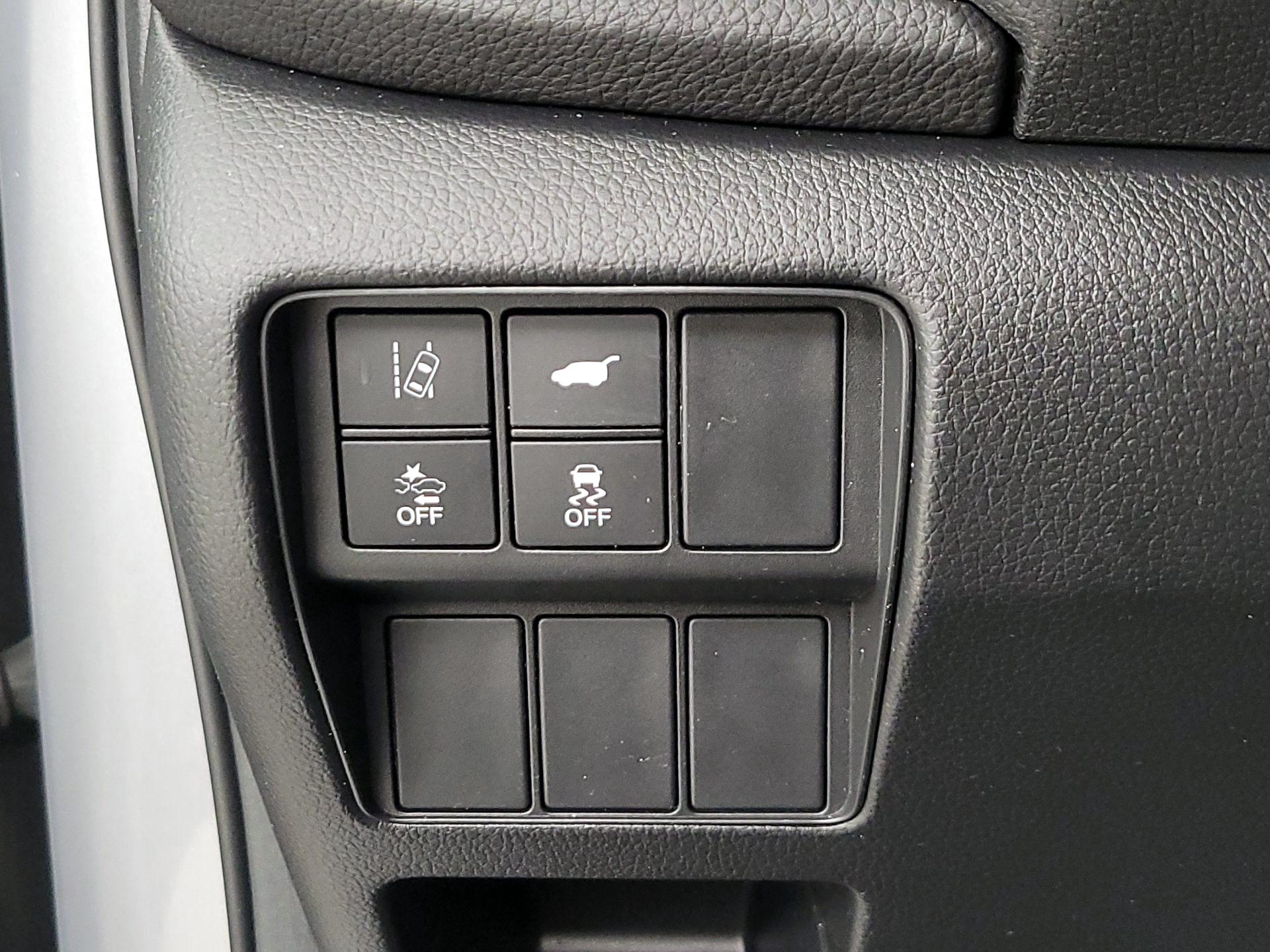 Thumbnail: 2017 Honda CR-V - 13