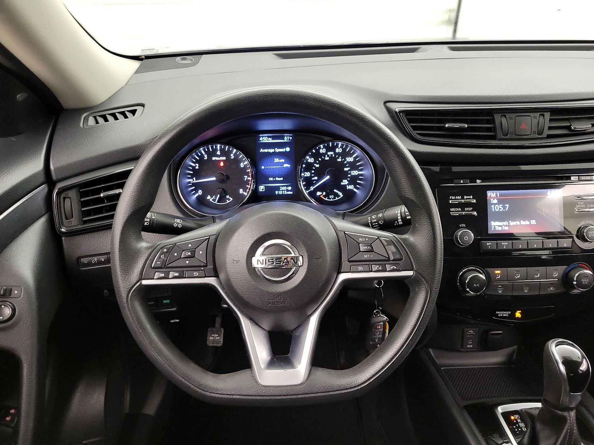 Thumbnail: 2017 Nissan Rogue - 10