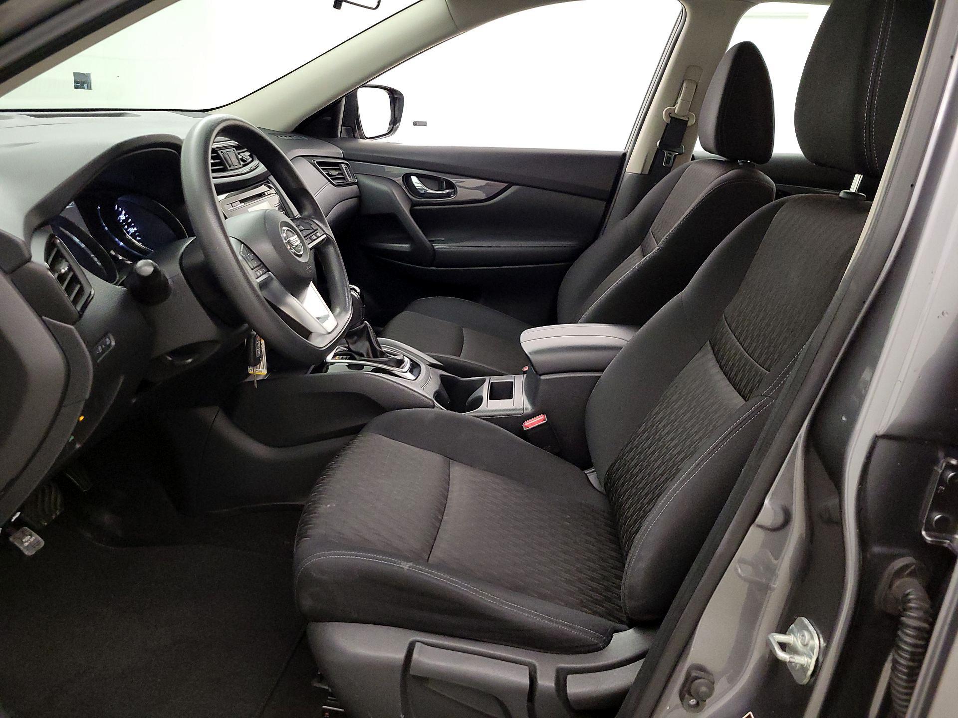 Thumbnail: 2017 Nissan Rogue - 11