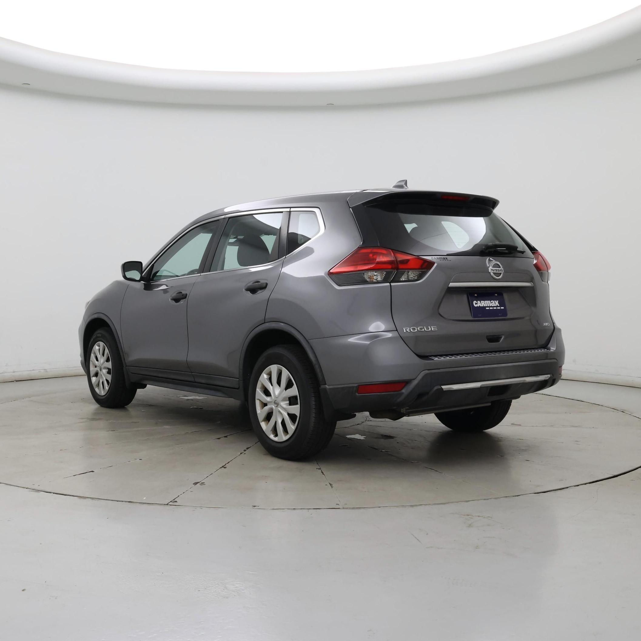 Thumbnail: 2017 Nissan Rogue - 2