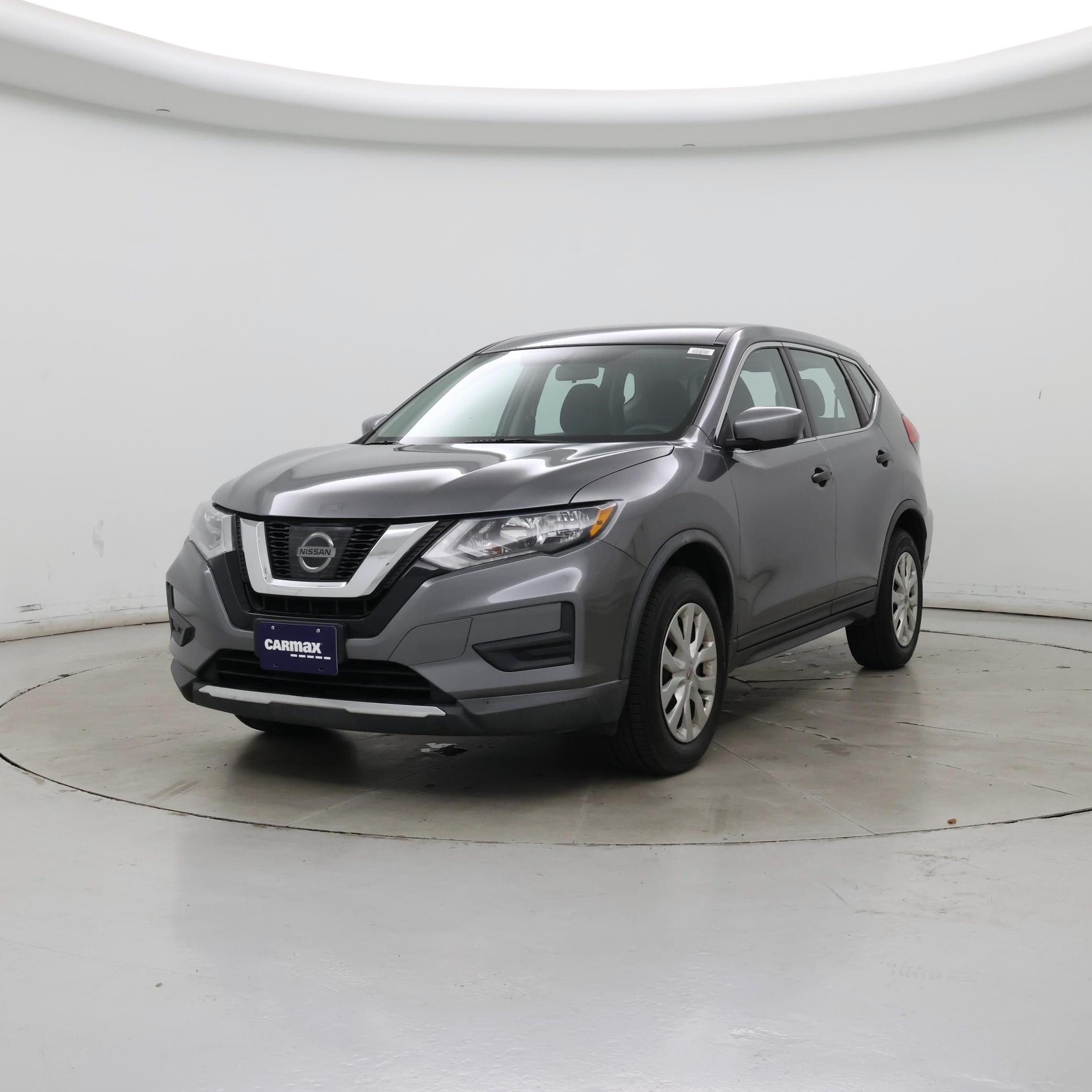 Thumbnail: 2017 Nissan Rogue - 4